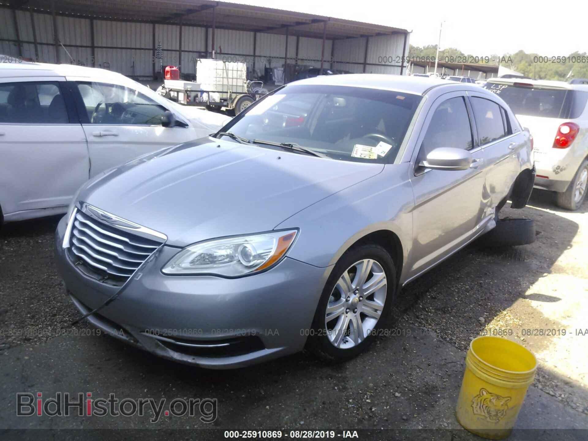 2014 CHRYSLER 200 - VIN: 1C3CCBBB8EN132176 - Фото 2
