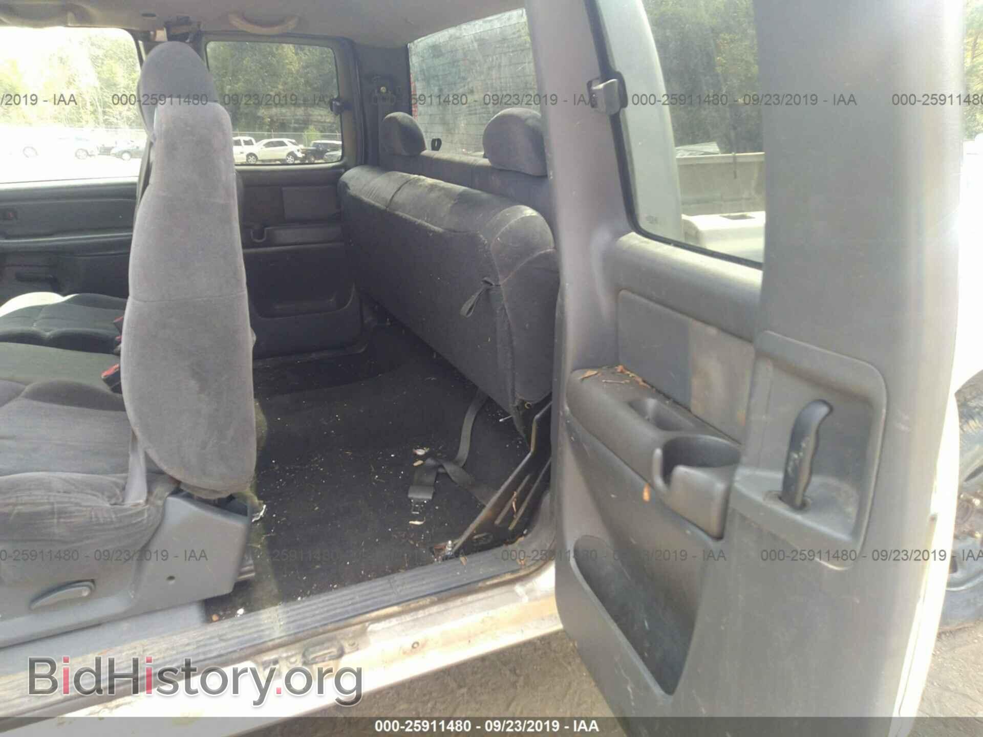 2005 CHEVROLET SILVERADO - VIN: 2GCEC19V951151383 - Фото 8