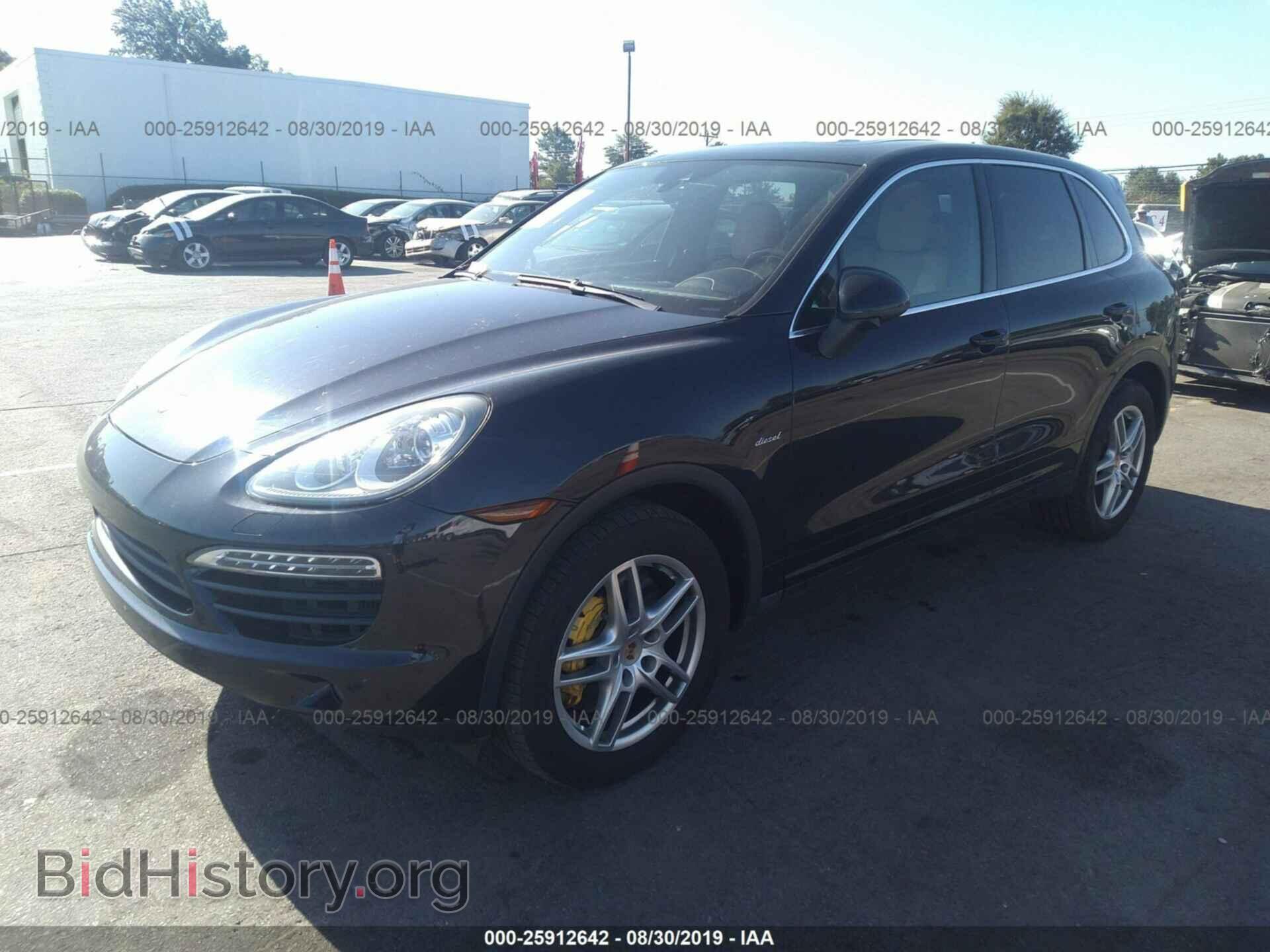 2014 PORSCHE CAYENNE - VIN: WP1AF2A21ELA31907 - Фото 2