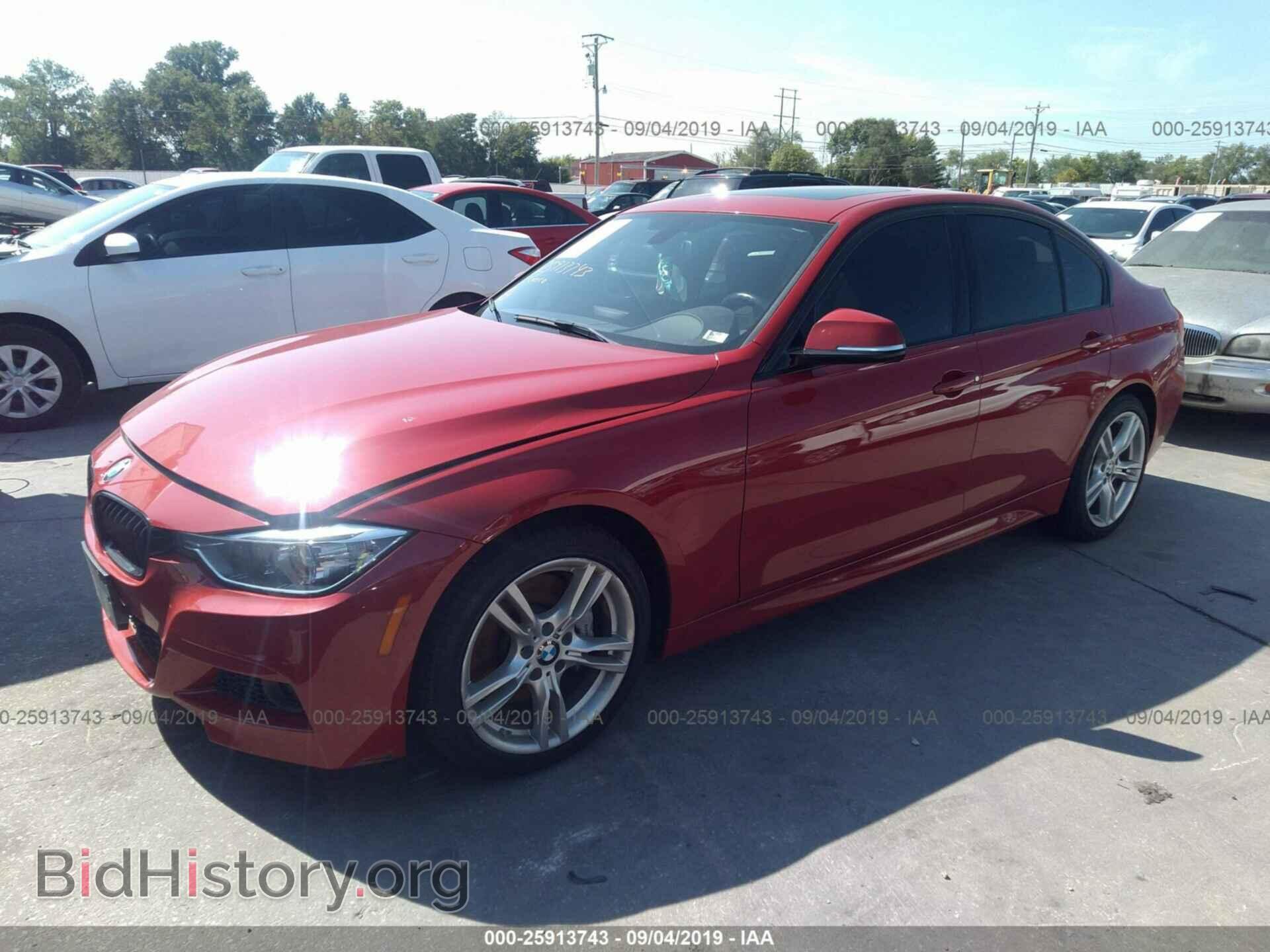 2015 BMW 335 - VIN: WBA3B9C57FF589165 - Фото 2
