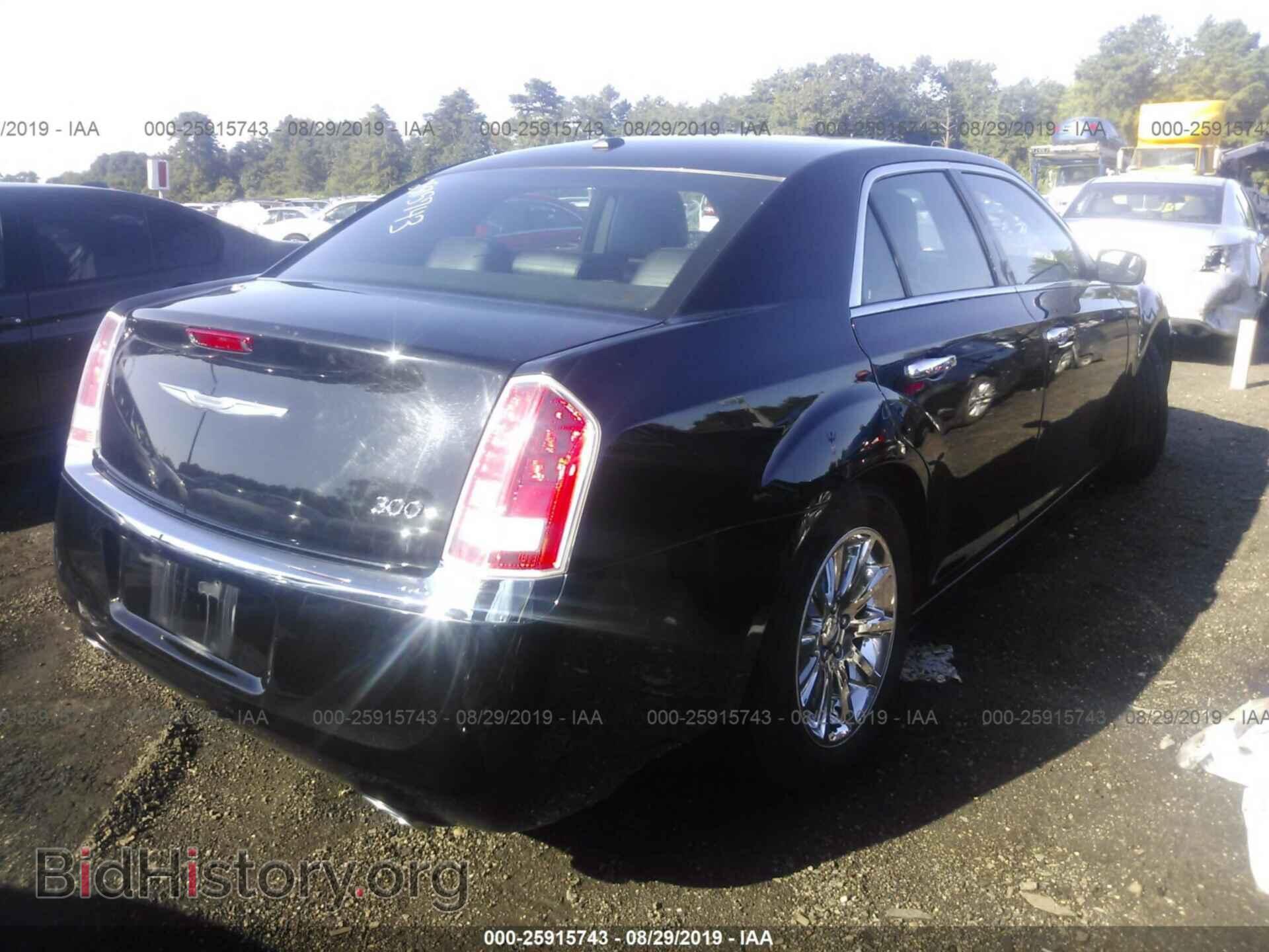 2012 CHRYSLER 300 - VIN: 2C3CCACG2CH252890 - Photo 4