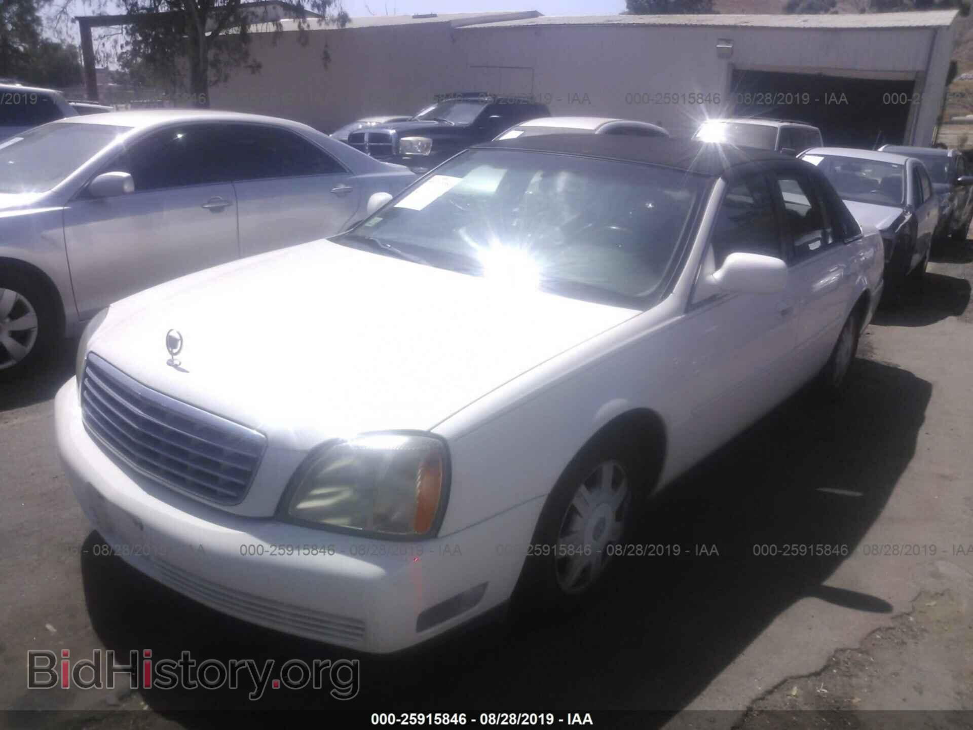 2003 Cadillac Deville - VIN: 1G6KD54Y43U123746 - Photo 2