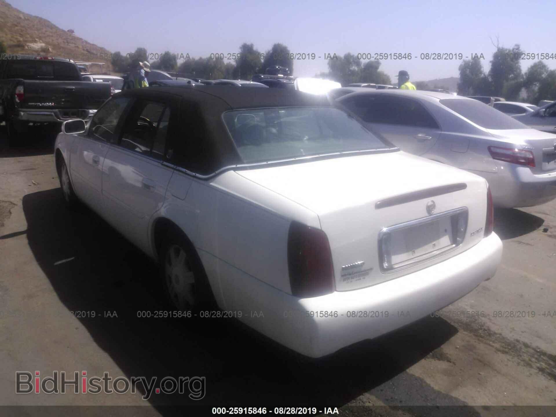 2003 Cadillac Deville - VIN: 1G6KD54Y43U123746 - Photo 3