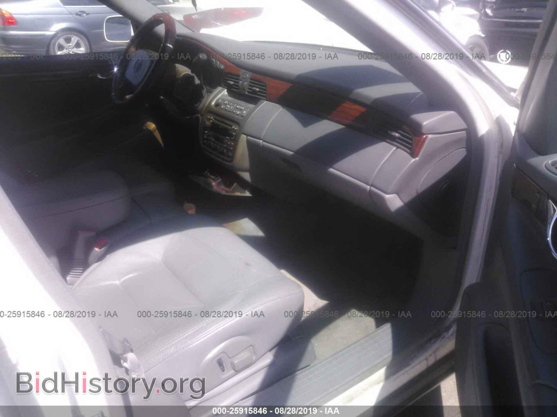 2003 Cadillac Deville - VIN: 1G6KD54Y43U123746 - Photo 5