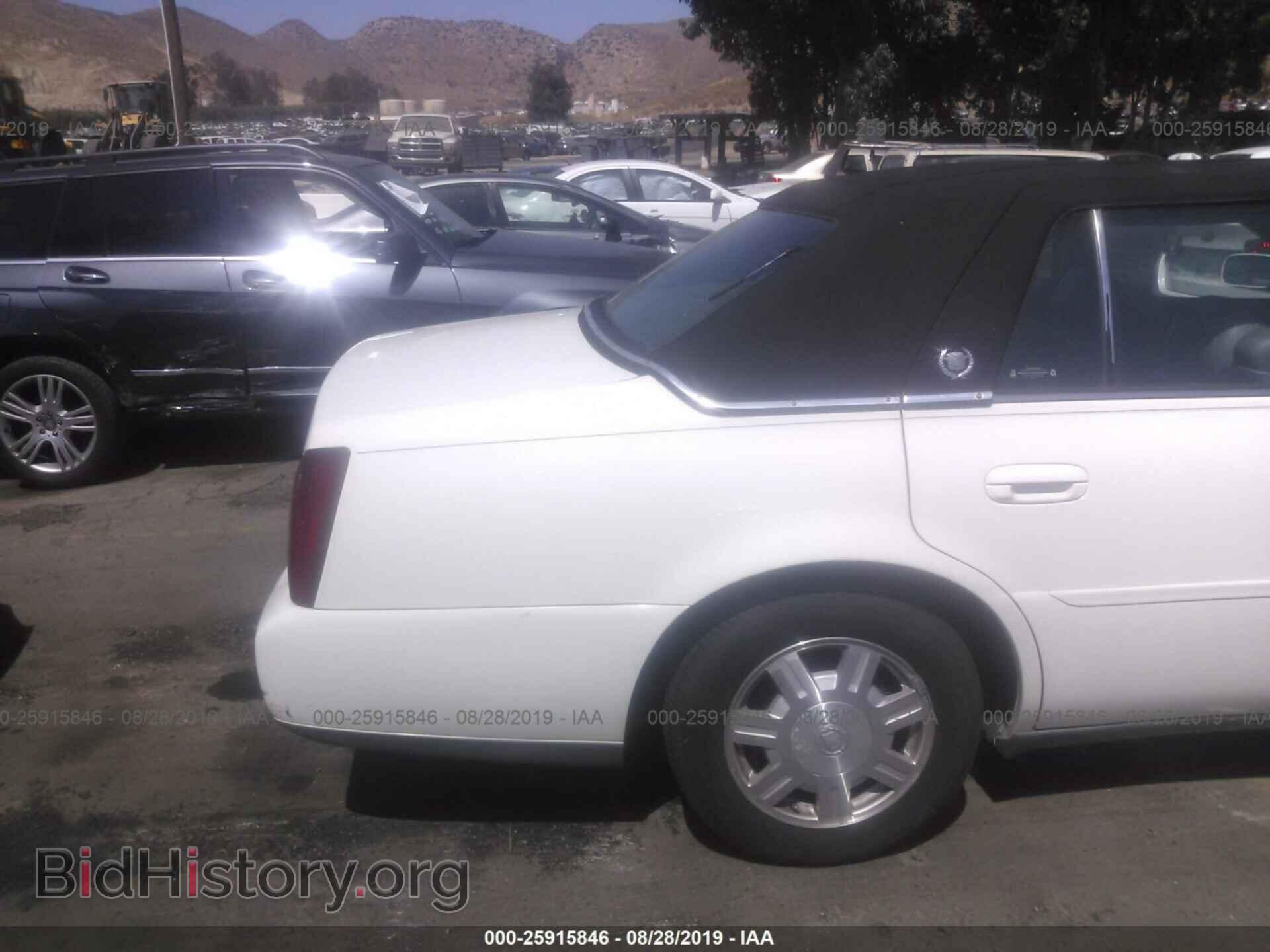 2003 Cadillac Deville - VIN: 1G6KD54Y43U123746 - Photo 6