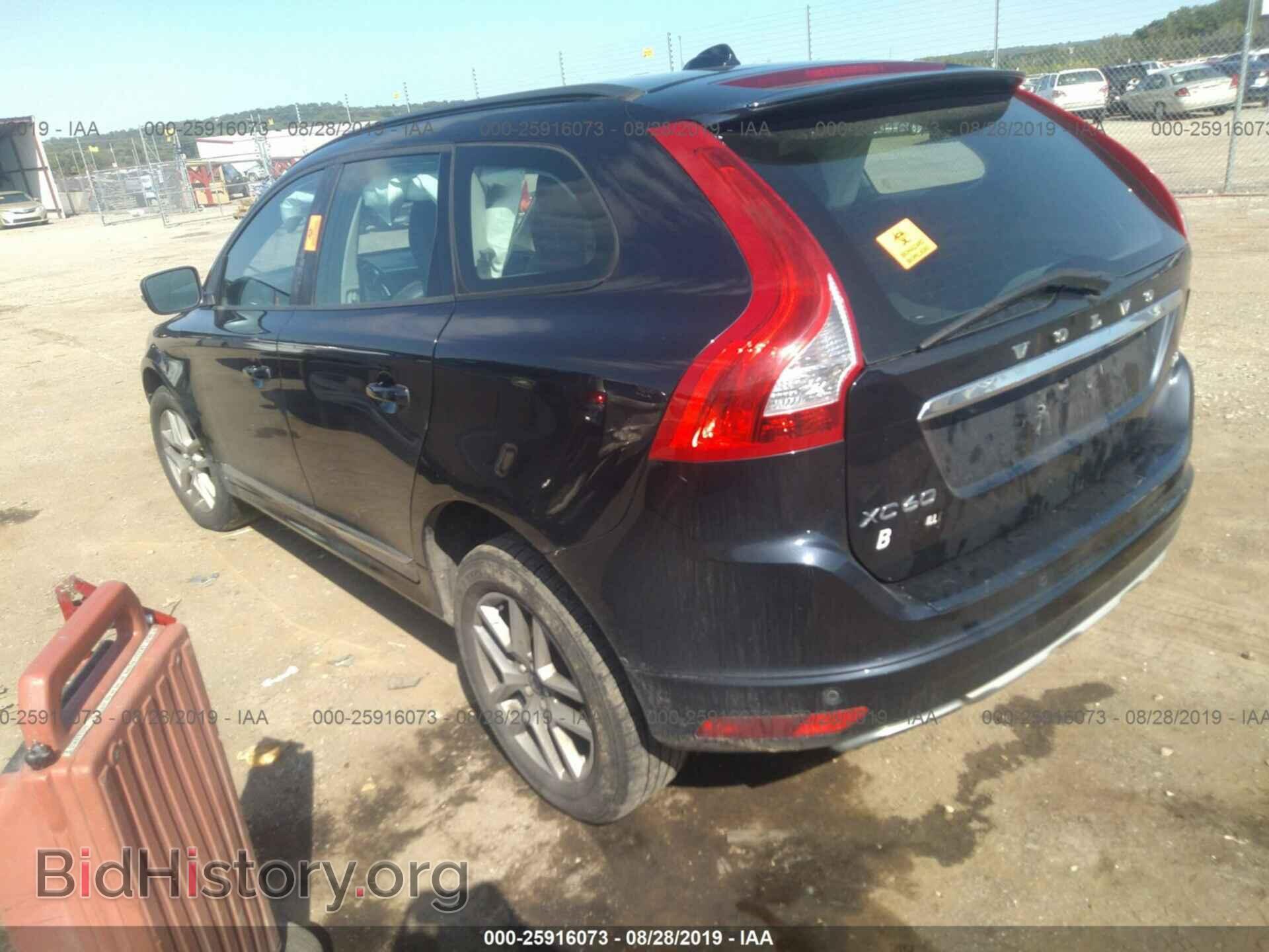 2017 VOLVO XC60 - VIN: YV440MDJ2H2074125 - Фото 3