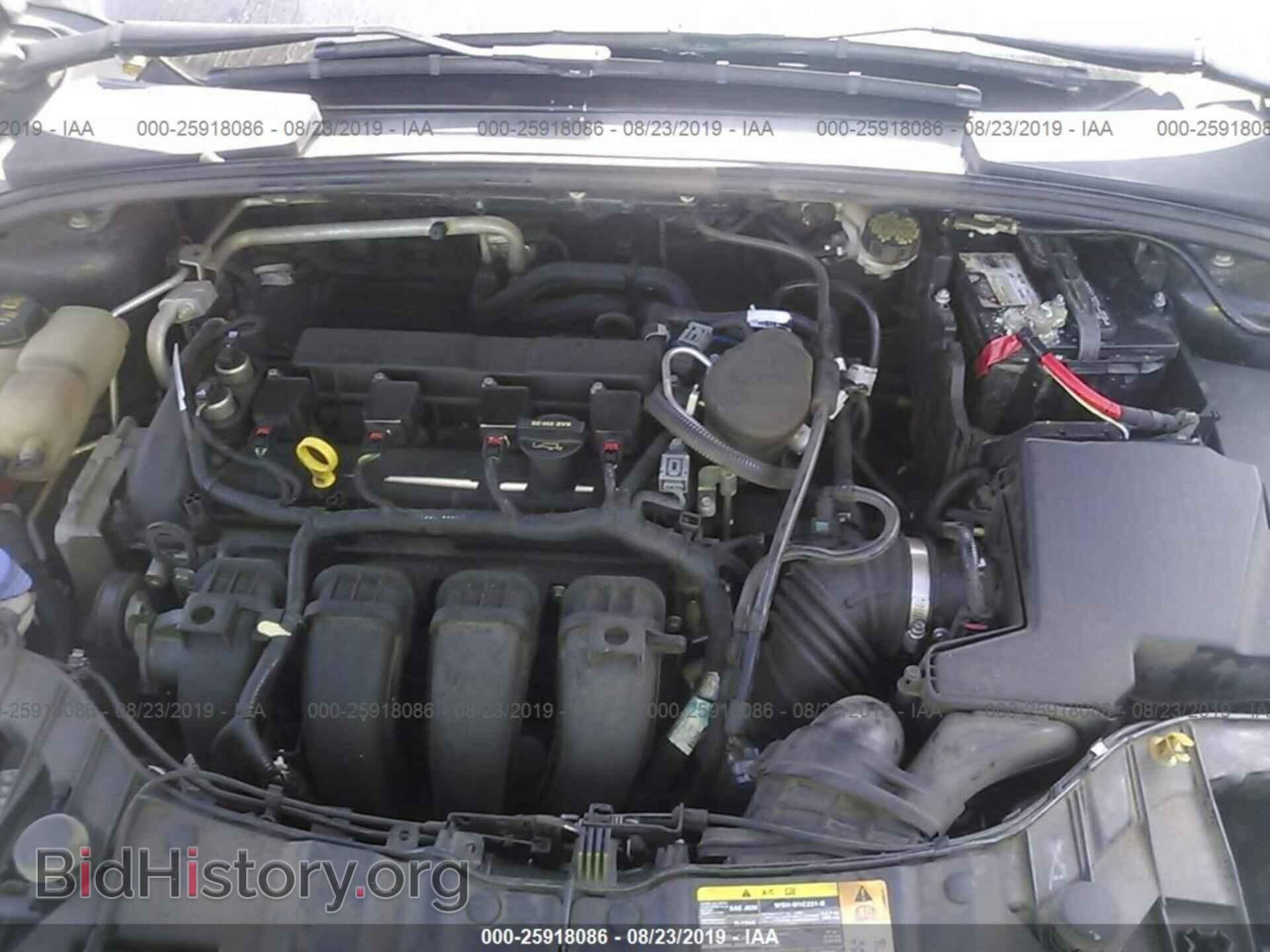 2014 Ford Focus - VIN: 1FADP3F21EL131215 - Photo 10