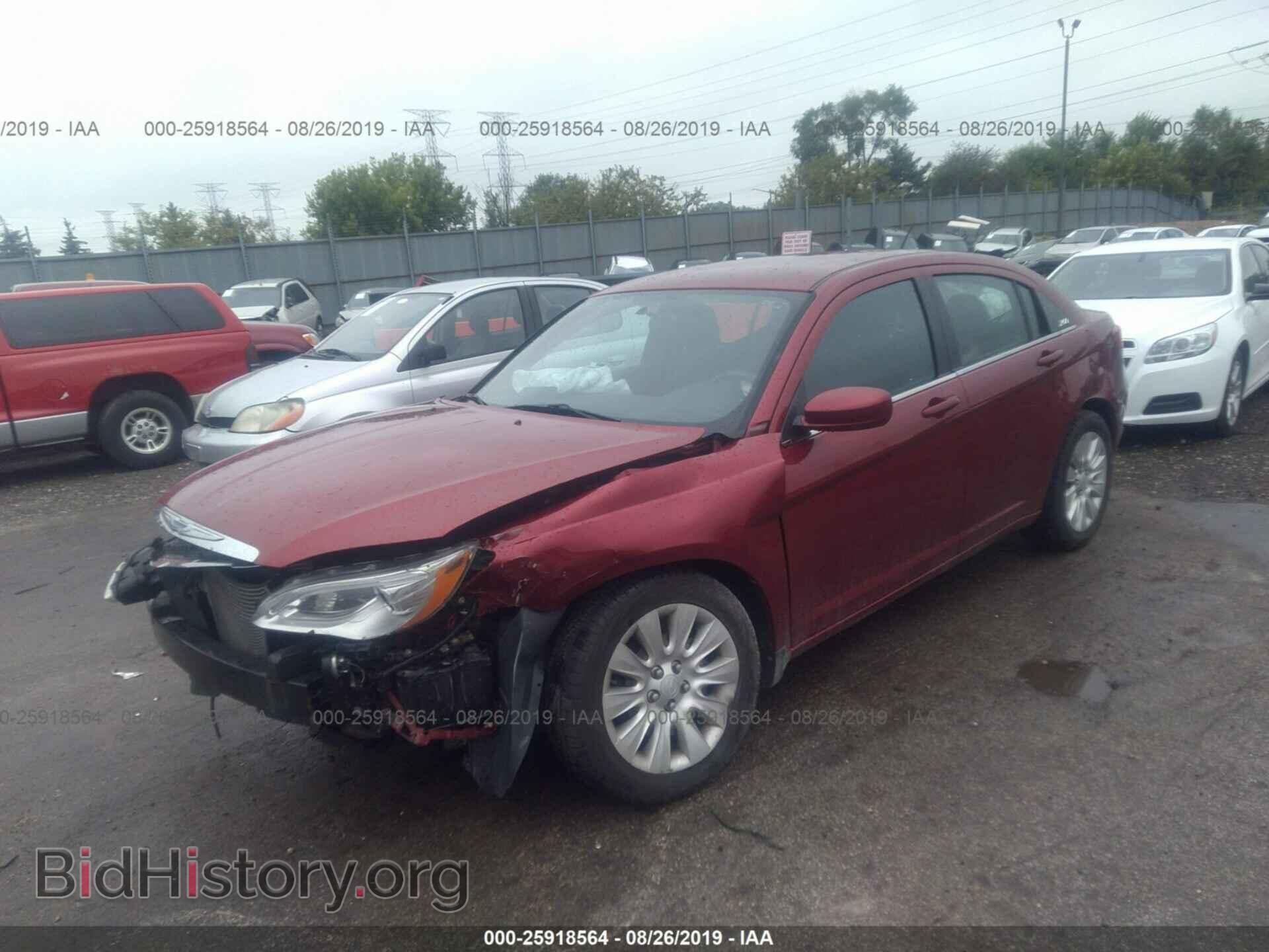 2011 CHRYSLER 200 - VIN: 1C3BC4FB6BN522870 - Photo 2