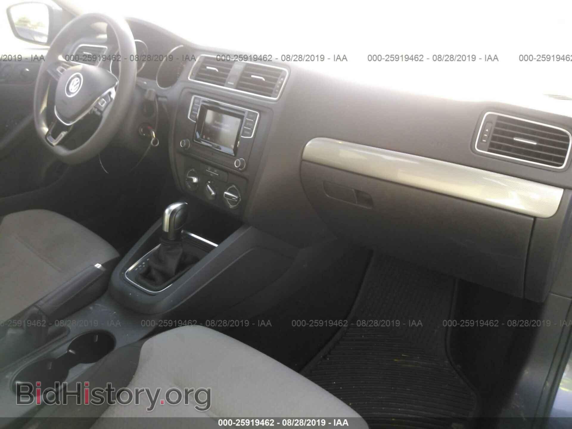 2017 VOLKSWAGEN JETTA - VIN: 3VW2B7AJ1HM229098 - Фото 5
