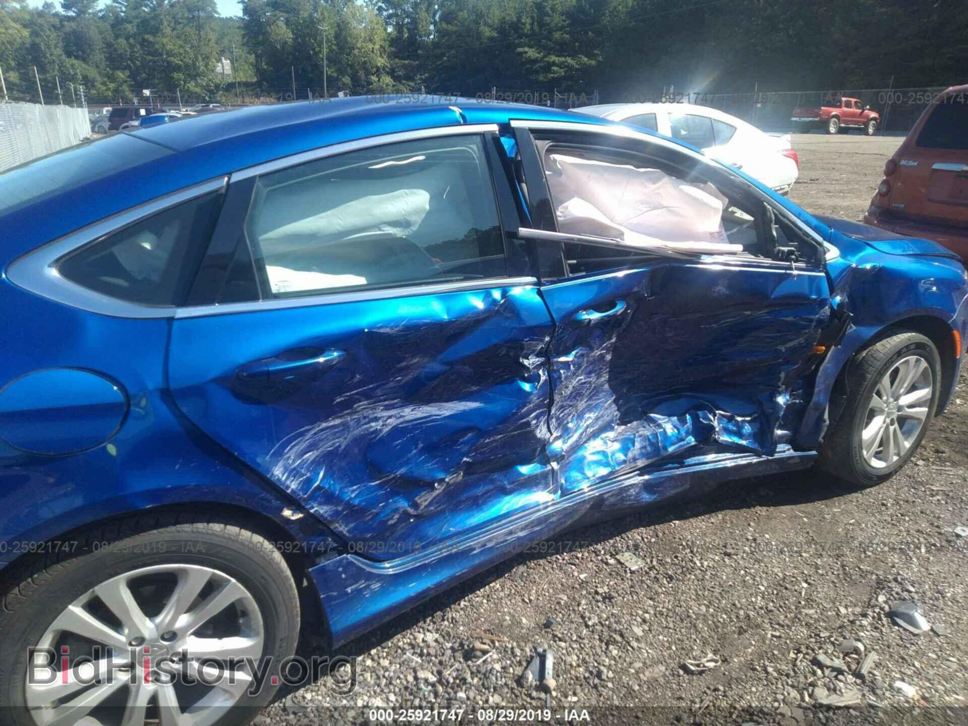 2016 CHRYSLER 200 - VIN: 1C3CCCABXGN175315 - Photo 6