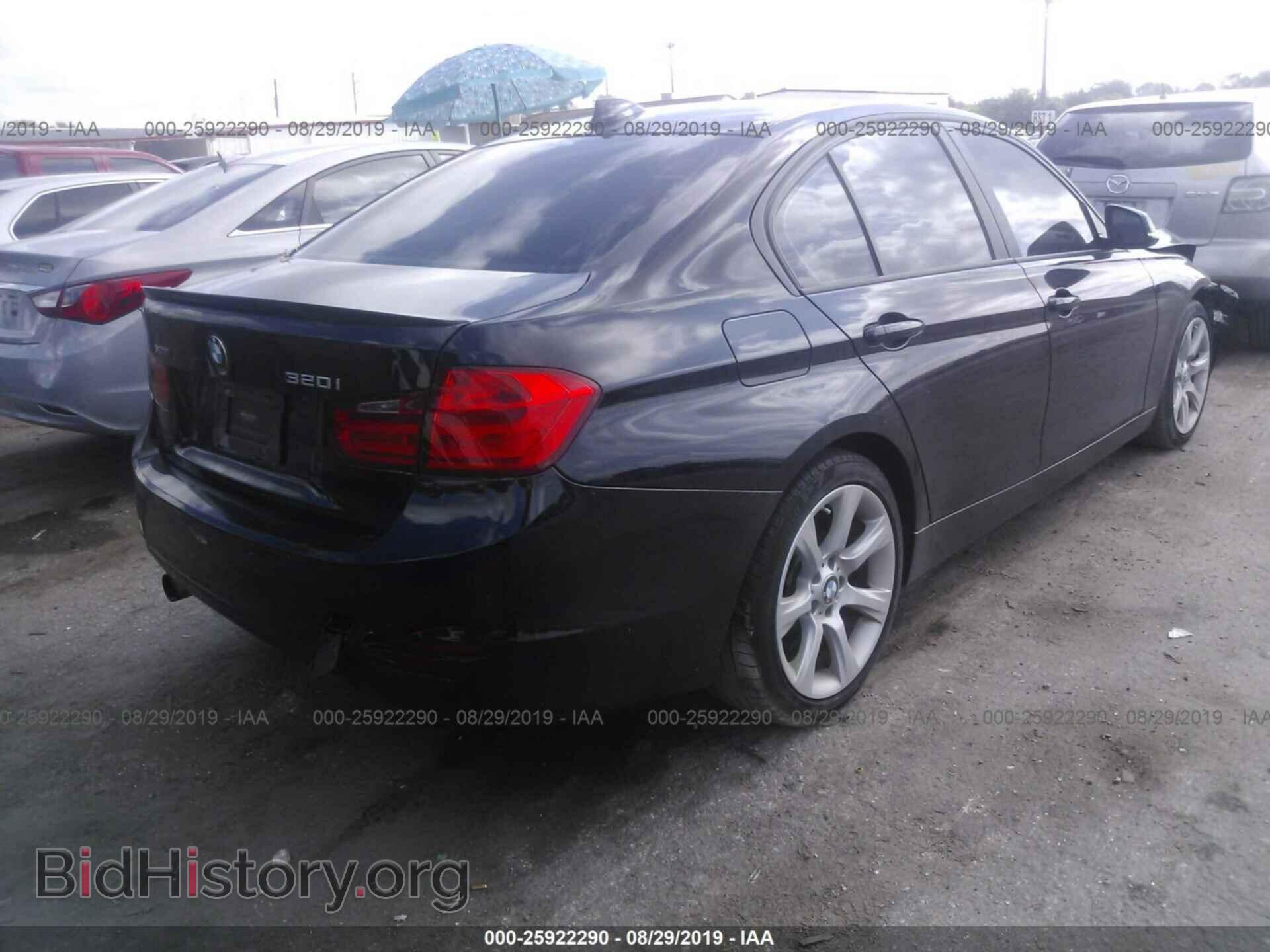 2014 BMW 320 - VIN: WBA3C3C56EPV90052 - Фото 4