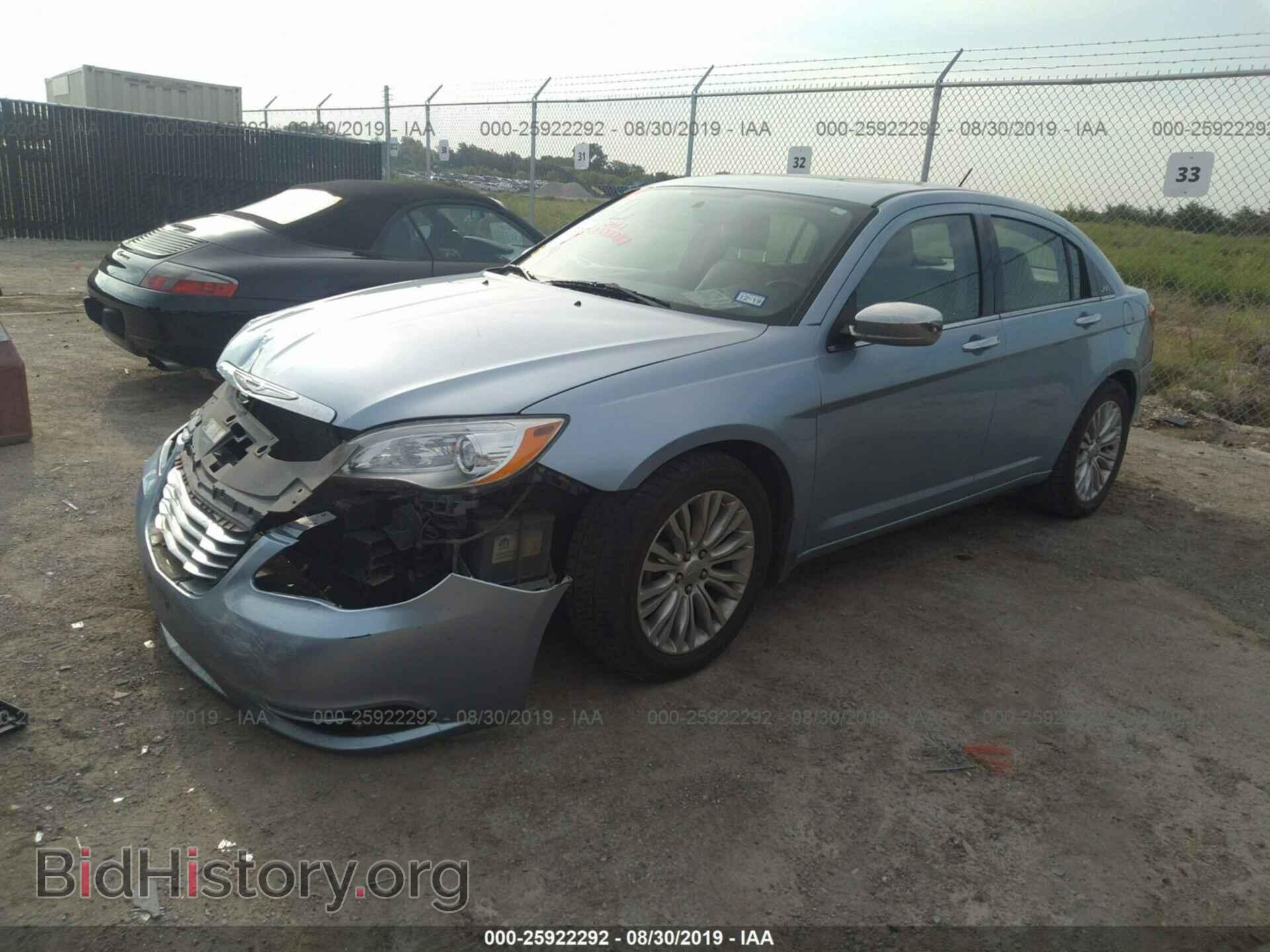 2012 CHRYSLER 200 - VIN: 1C3CCBCG8CN140317 - Фото 2