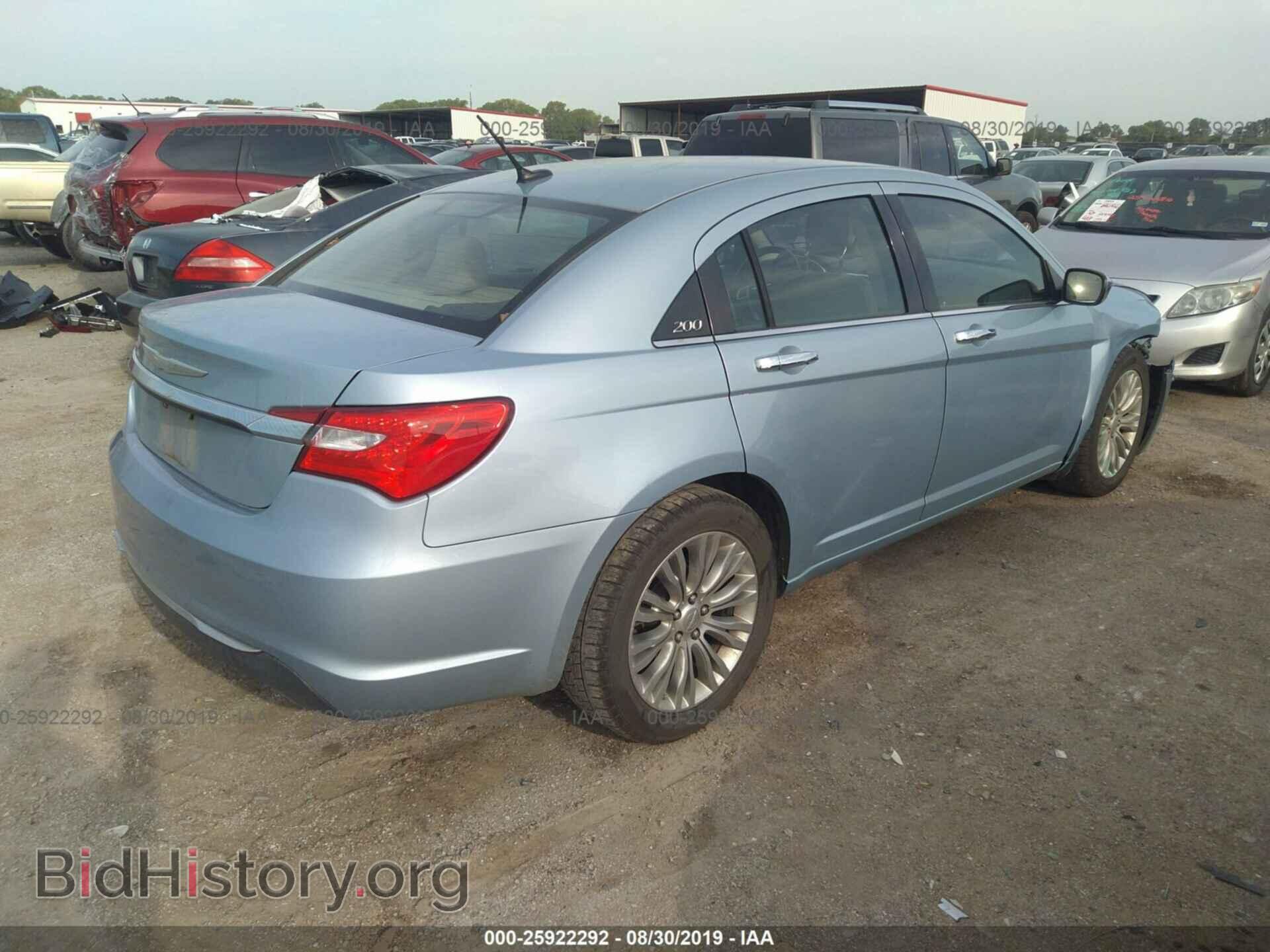 2012 CHRYSLER 200 - VIN: 1C3CCBCG8CN140317 - Фото 4