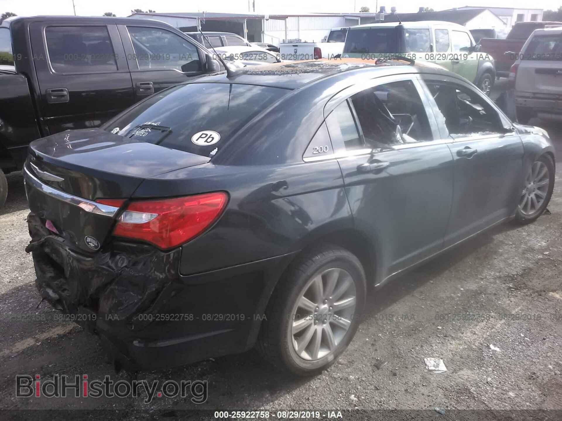 2011 CHRYSLER 200 - VIN: 1C3BC1FB8BN512601 - Фото 4