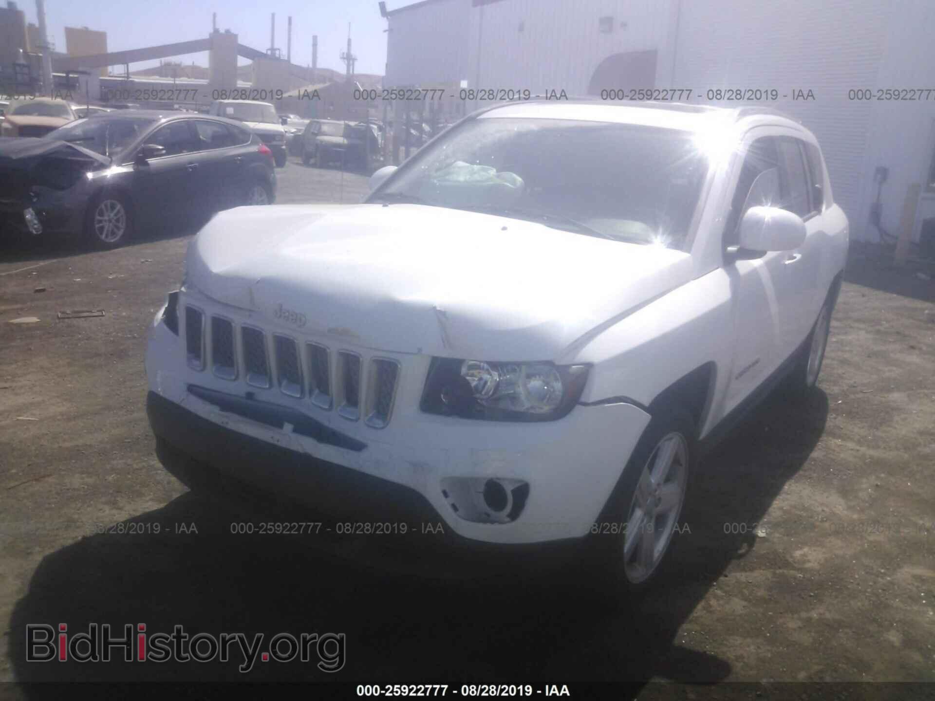 2014 JEEP COMPASS - VIN: 1C4NJCEAXED765321 - Photo 2