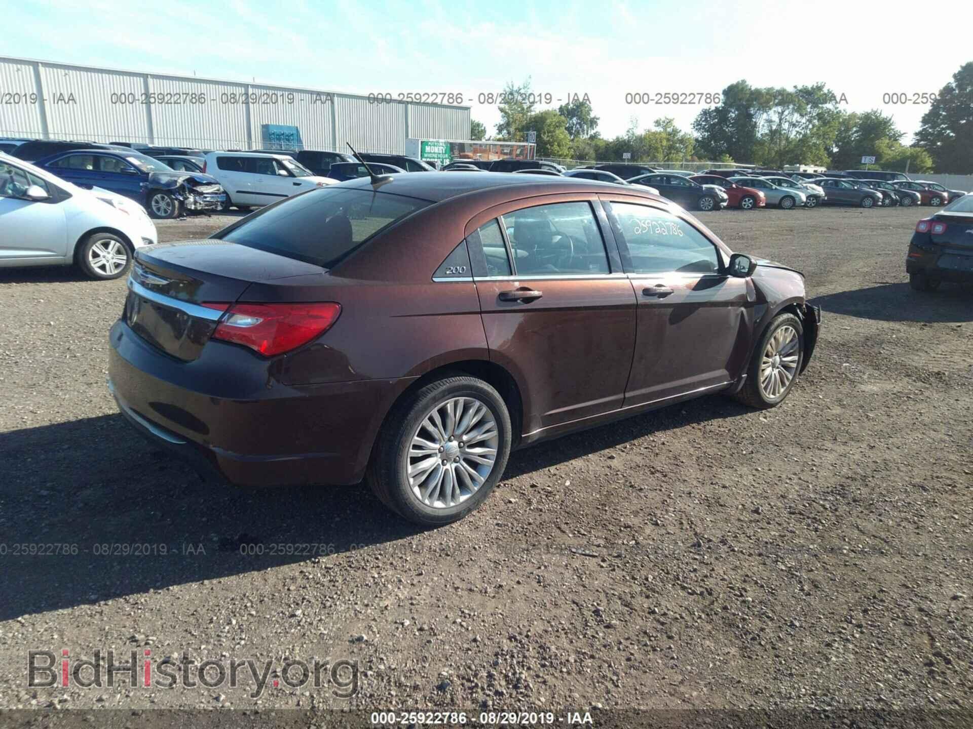 2013 CHRYSLER 200 - VIN: 1C3CCBBB0DN694779 - Photo 4