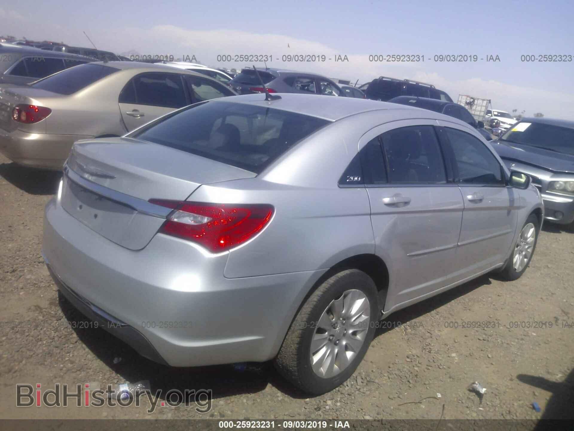 2012 CHRYSLER 200 - VIN: 1C3CCBAB2CN202169 - Фото 4
