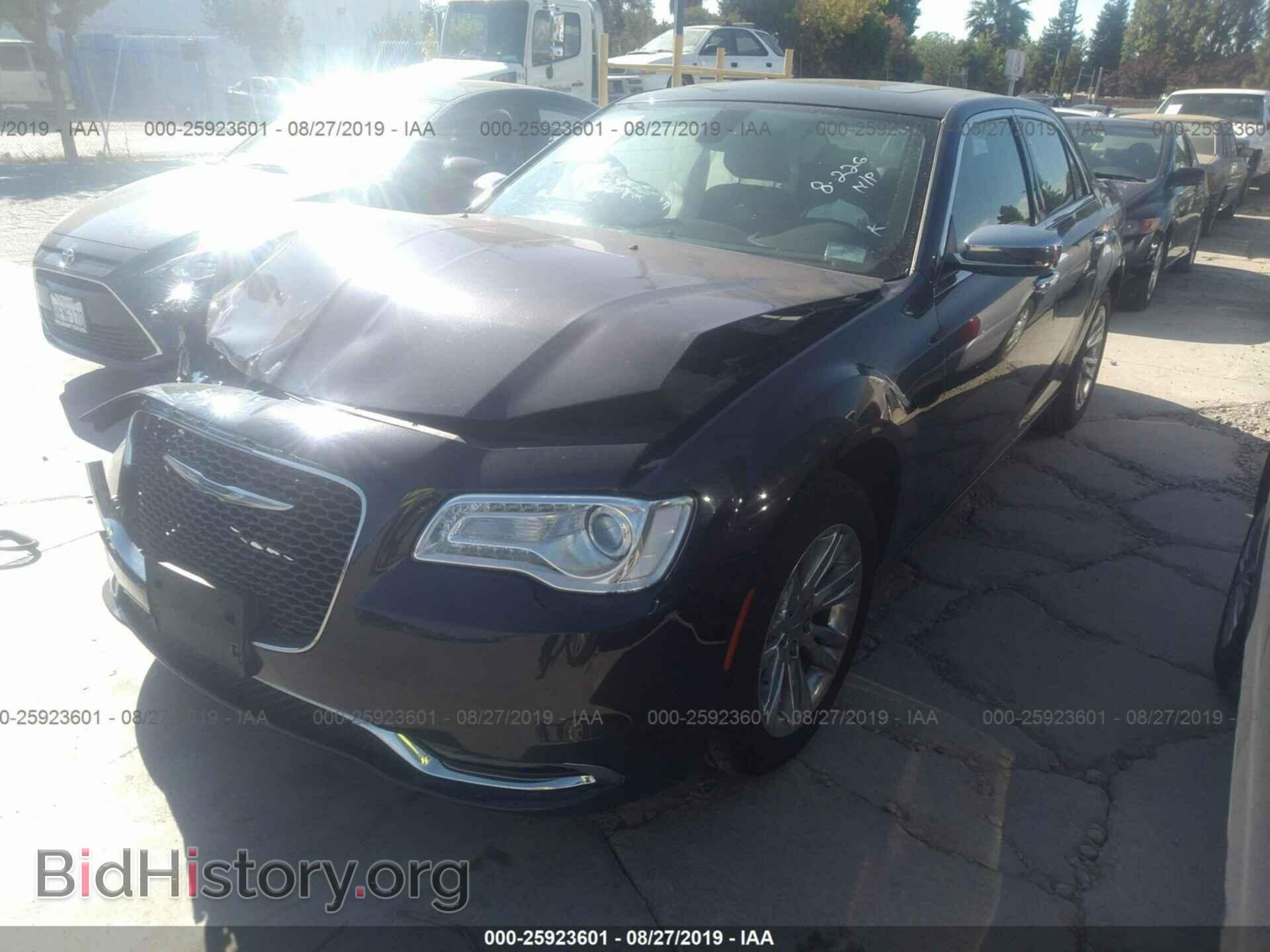 2017 CHRYSLER 300C - VIN: 2C3CCAEG6HH567857 - Фото 2