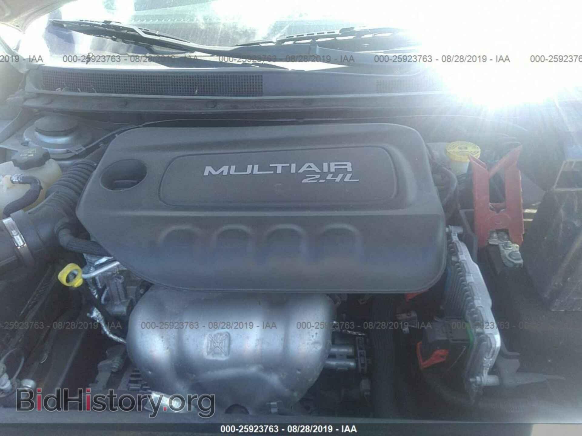 2016 CHRYSLER 200 - VIN: 1C3CCCAB9GN163964 - Photo 10