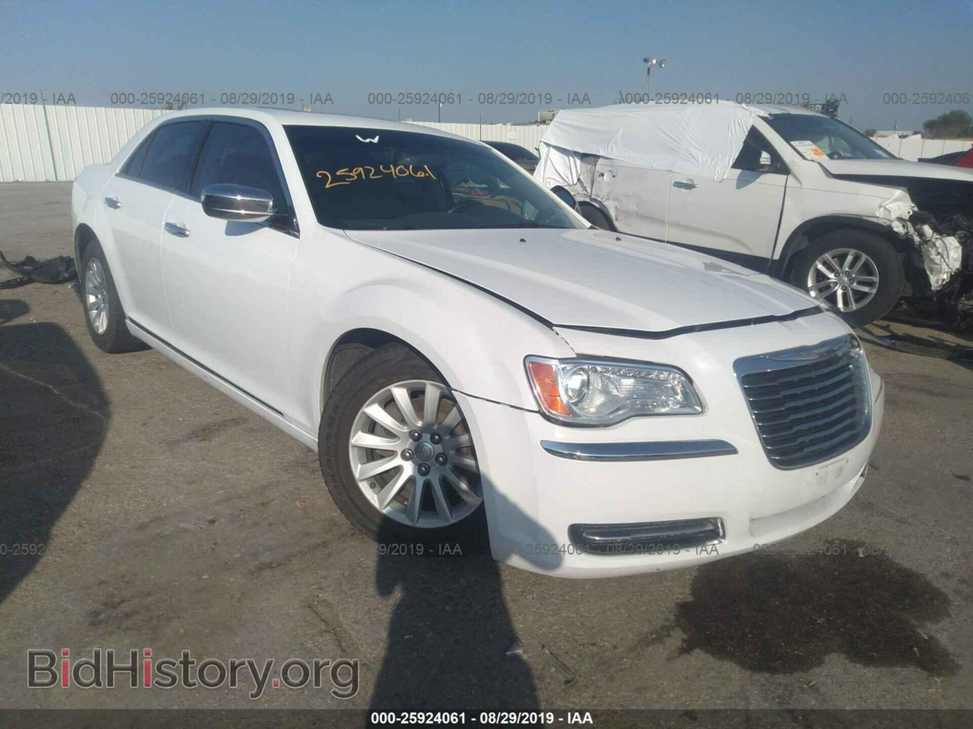 Фотография 2C3CCAAG1CH312211 - CHRYSLER 300 2012
