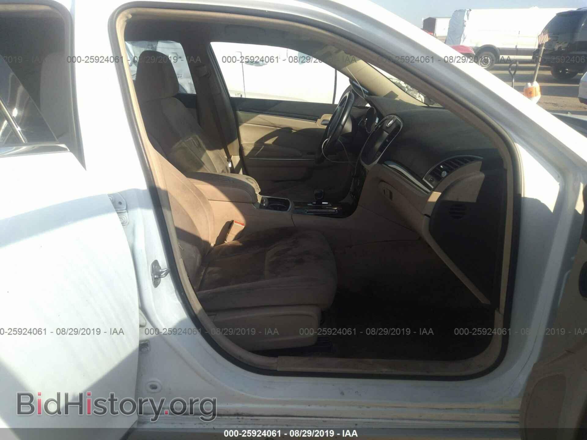 2012 CHRYSLER 300 - VIN: 2C3CCAAG1CH312211 - Photo 5