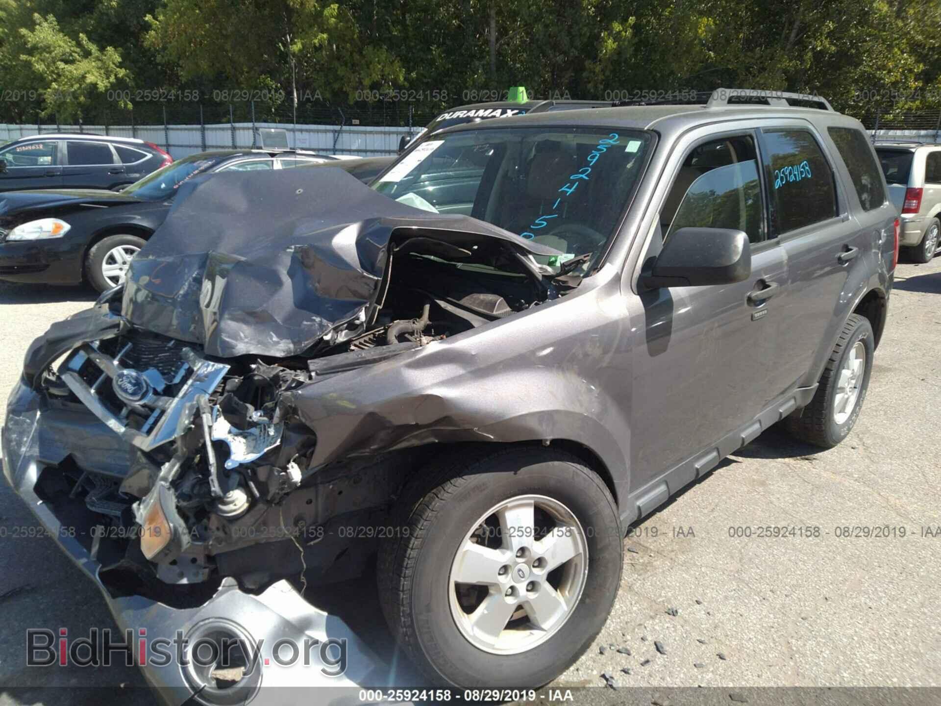 2011 FORD ESCAPE - VIN: 1FMCU9D72BKA34425 - Фото 2