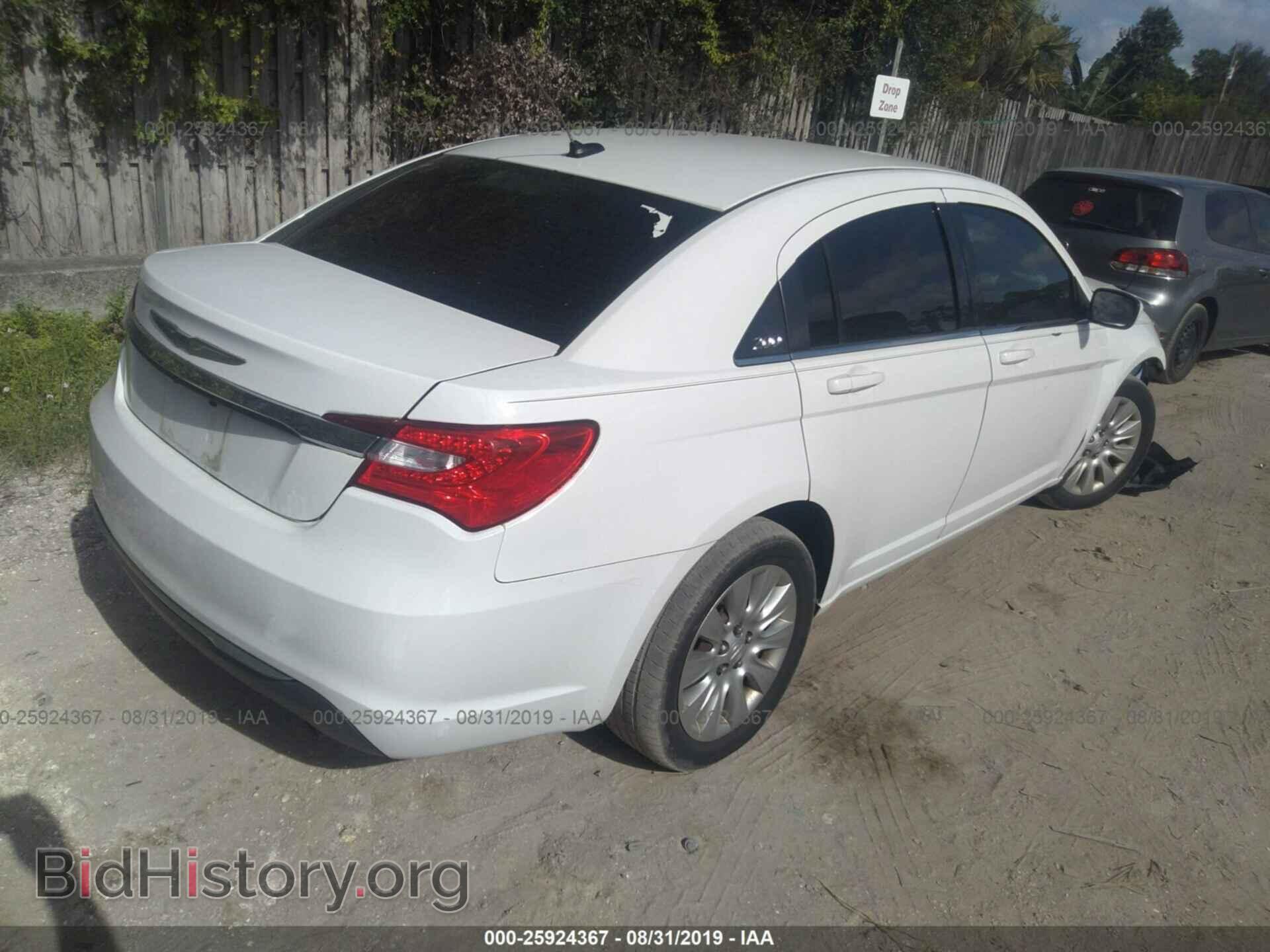2013 CHRYSLER 200 - VIN: 1C3CCBAB3DN622685 - Фото 4