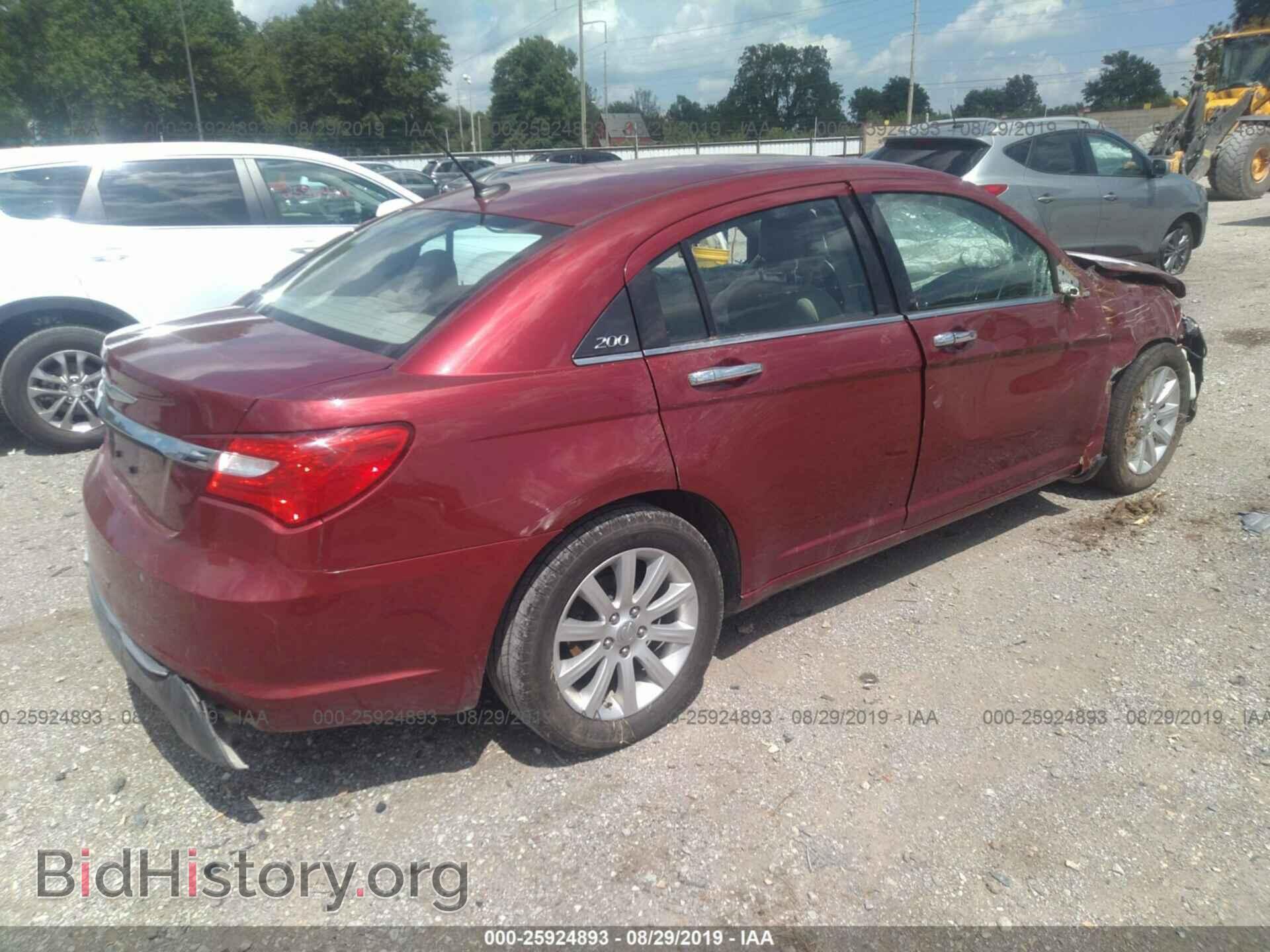 2013 CHRYSLER 200 - VIN: 1C3CCBCG1DN500562 - Photo 4