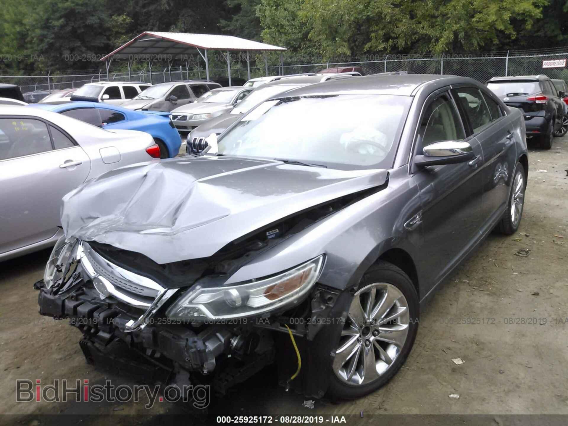 2011 FORD TAURUS - VIN: 1FAHP2FW1BG155758 - Фото 2