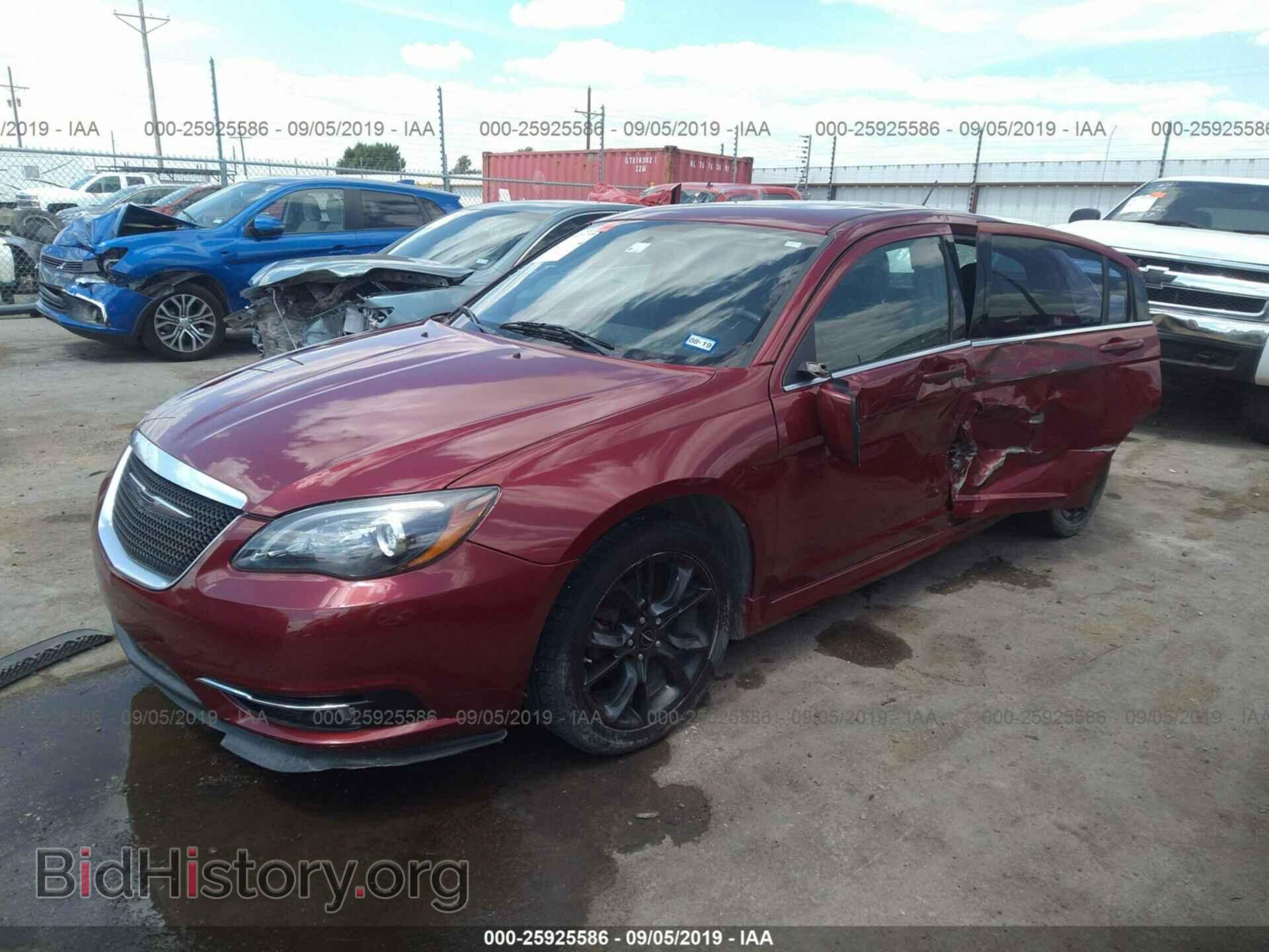 2013 CHRYSLER 200 - VIN: 1C3CCBCG0DN719349 - Photo 2