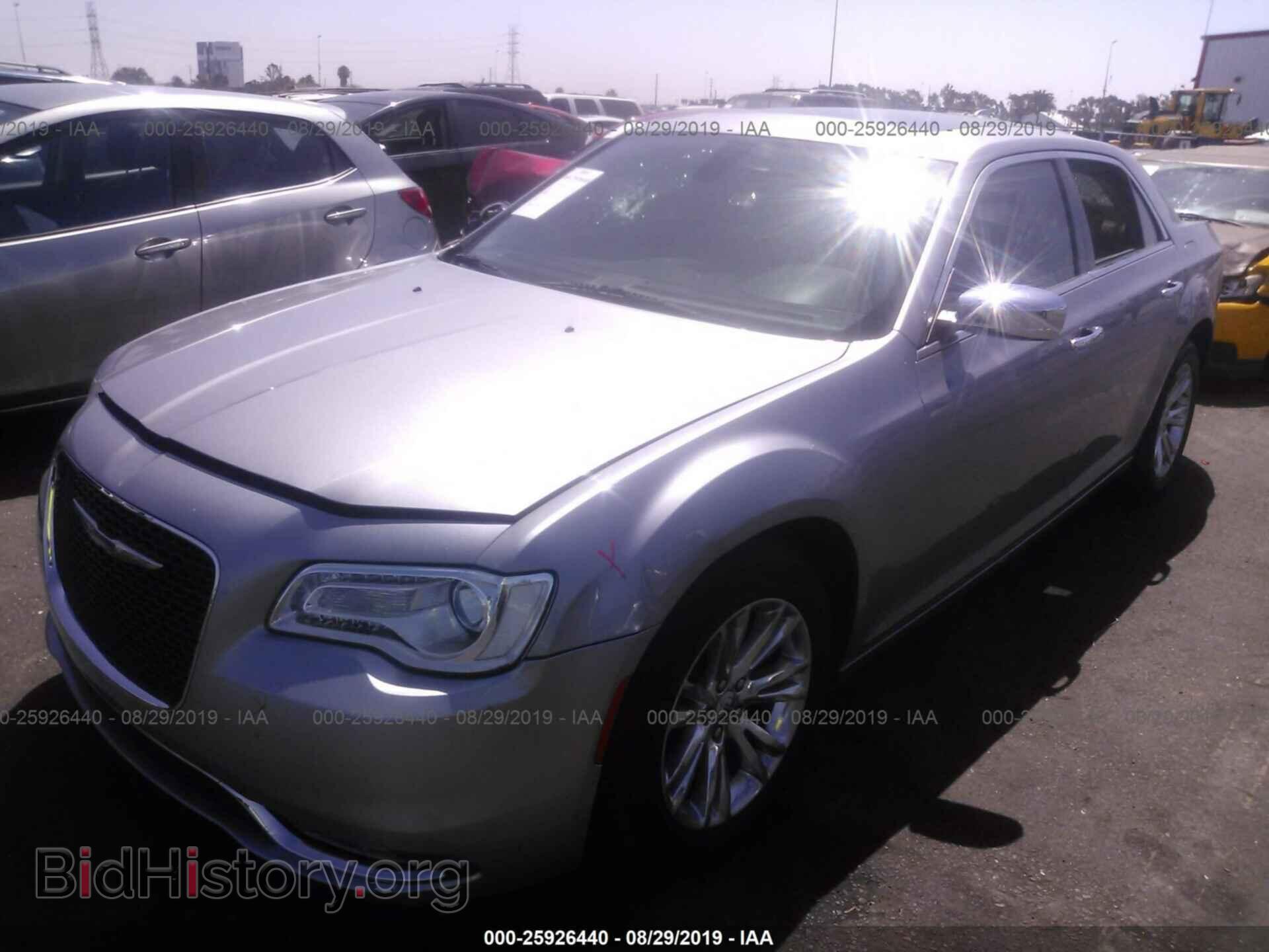2016 CHRYSLER 300C - VIN: 2C3CCAEG0GH324656 - Фото 2