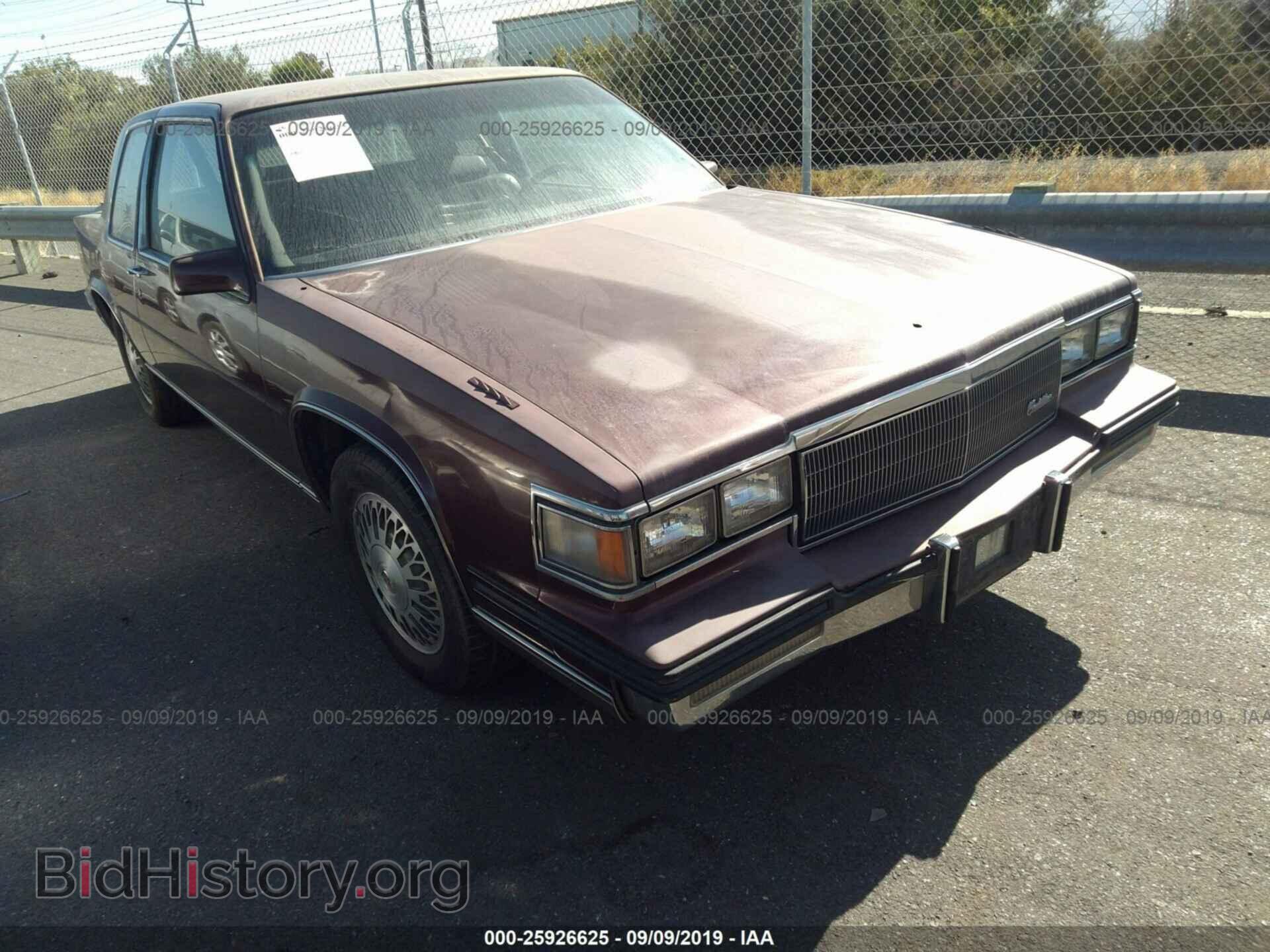 Photo 1G6CD4784F4374782 - CADILLAC DEVILLE 1985
