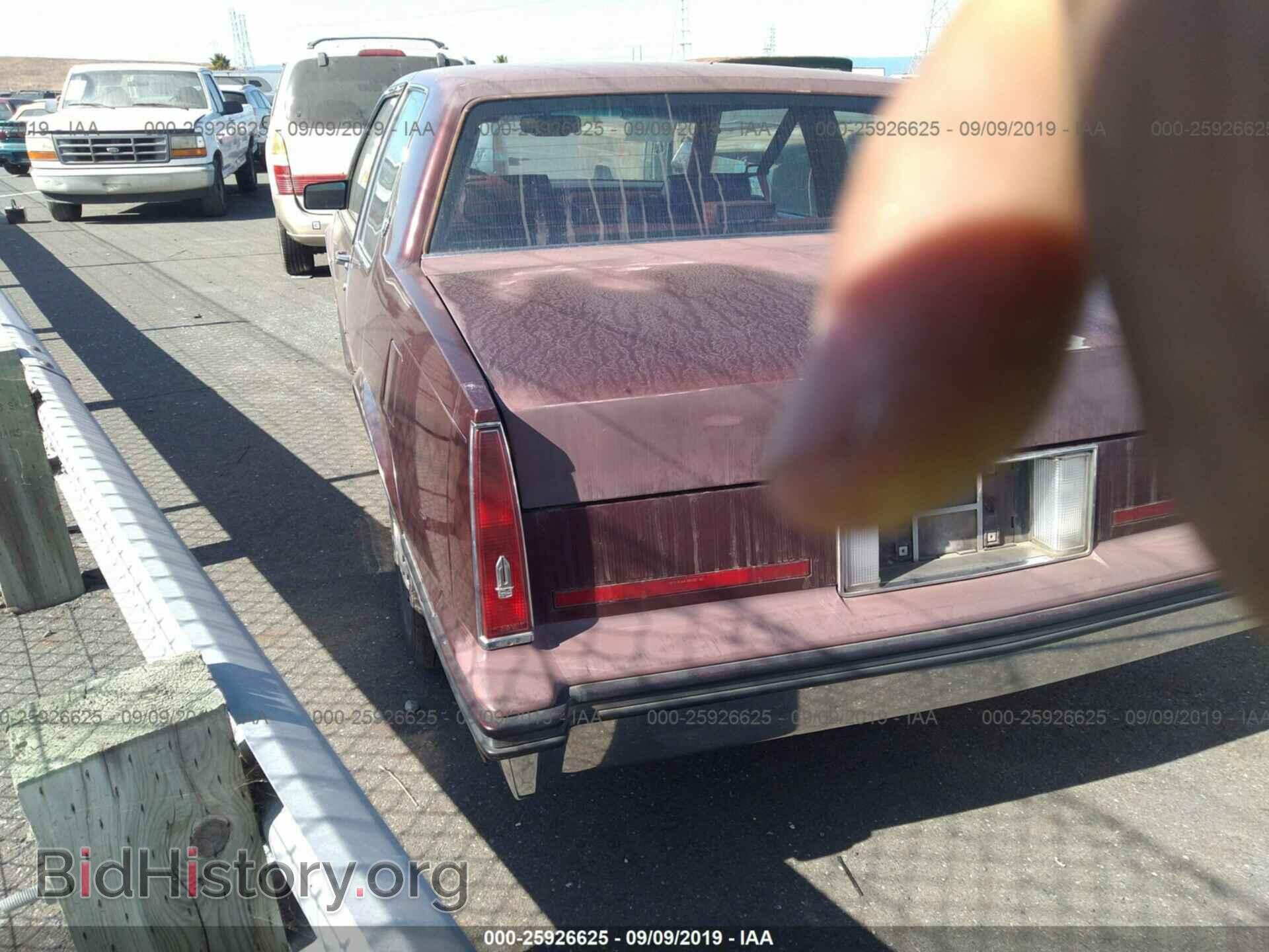 1985 CADILLAC DEVILLE - VIN: 1G6CD4784F4374782 - Photo 3