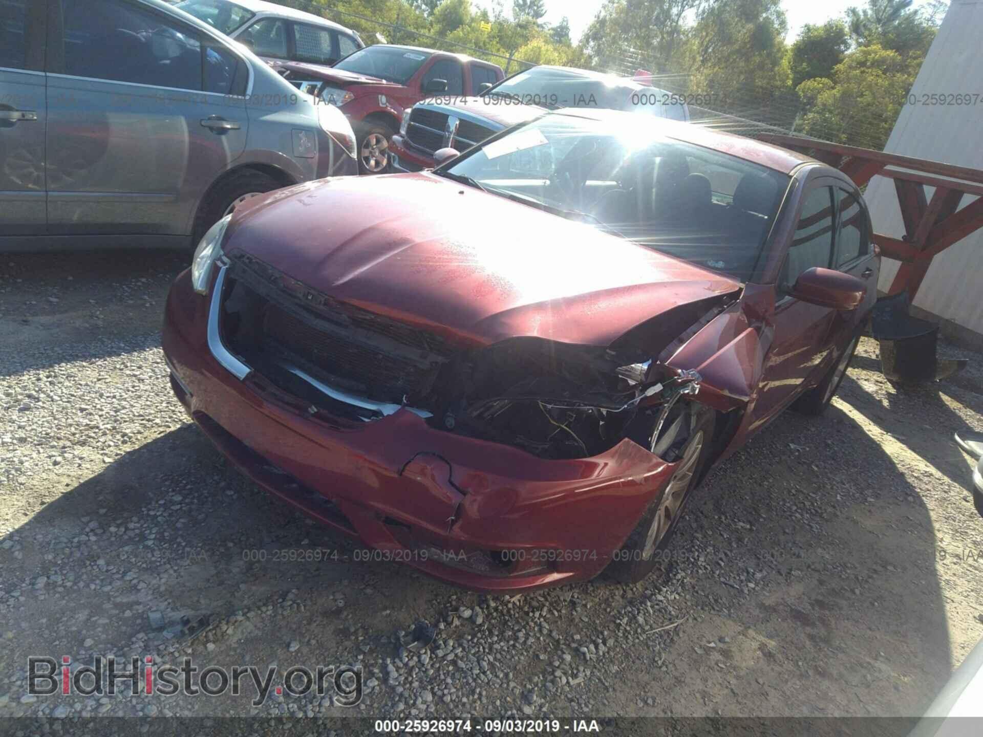 2013 CHRYSLER 200 - VIN: 1C3CCBBB3DN651411 - Фото 2