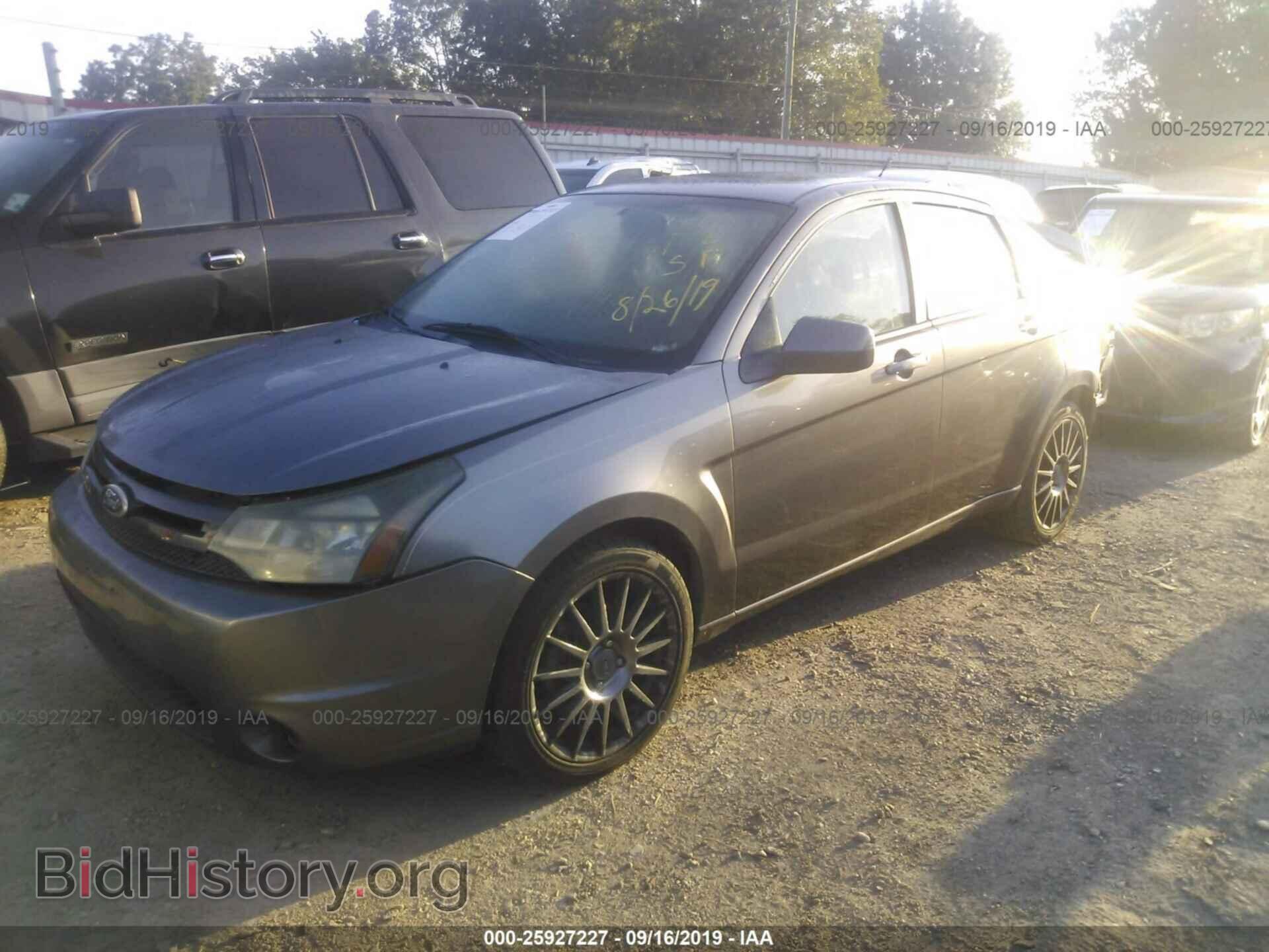 2011 FORD FOCUS - VIN: 1FAHP3GN6BW113880 - Фото 2