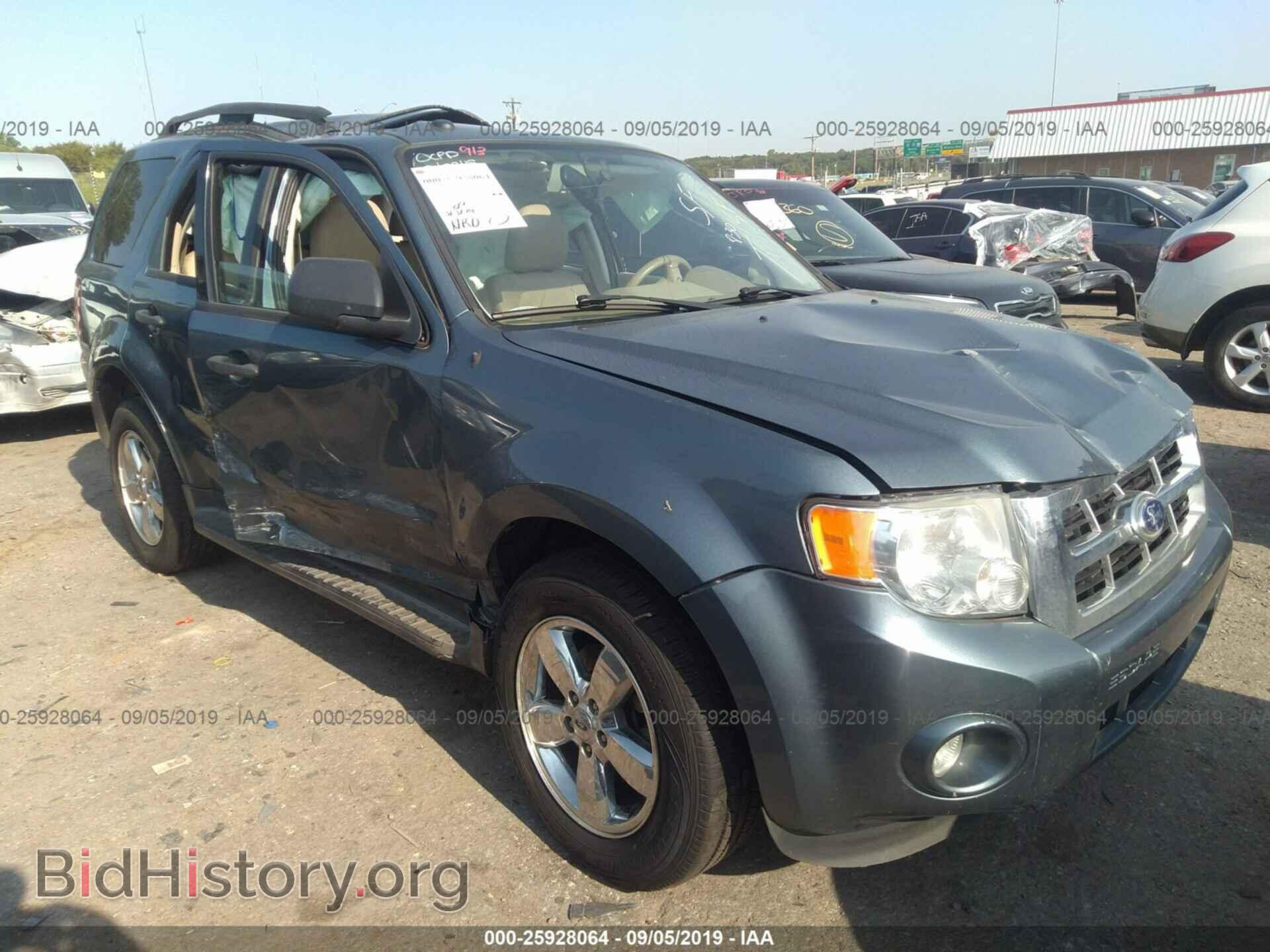 Photo 1FMCU0DG0BKB45874 - FORD ESCAPE 2011