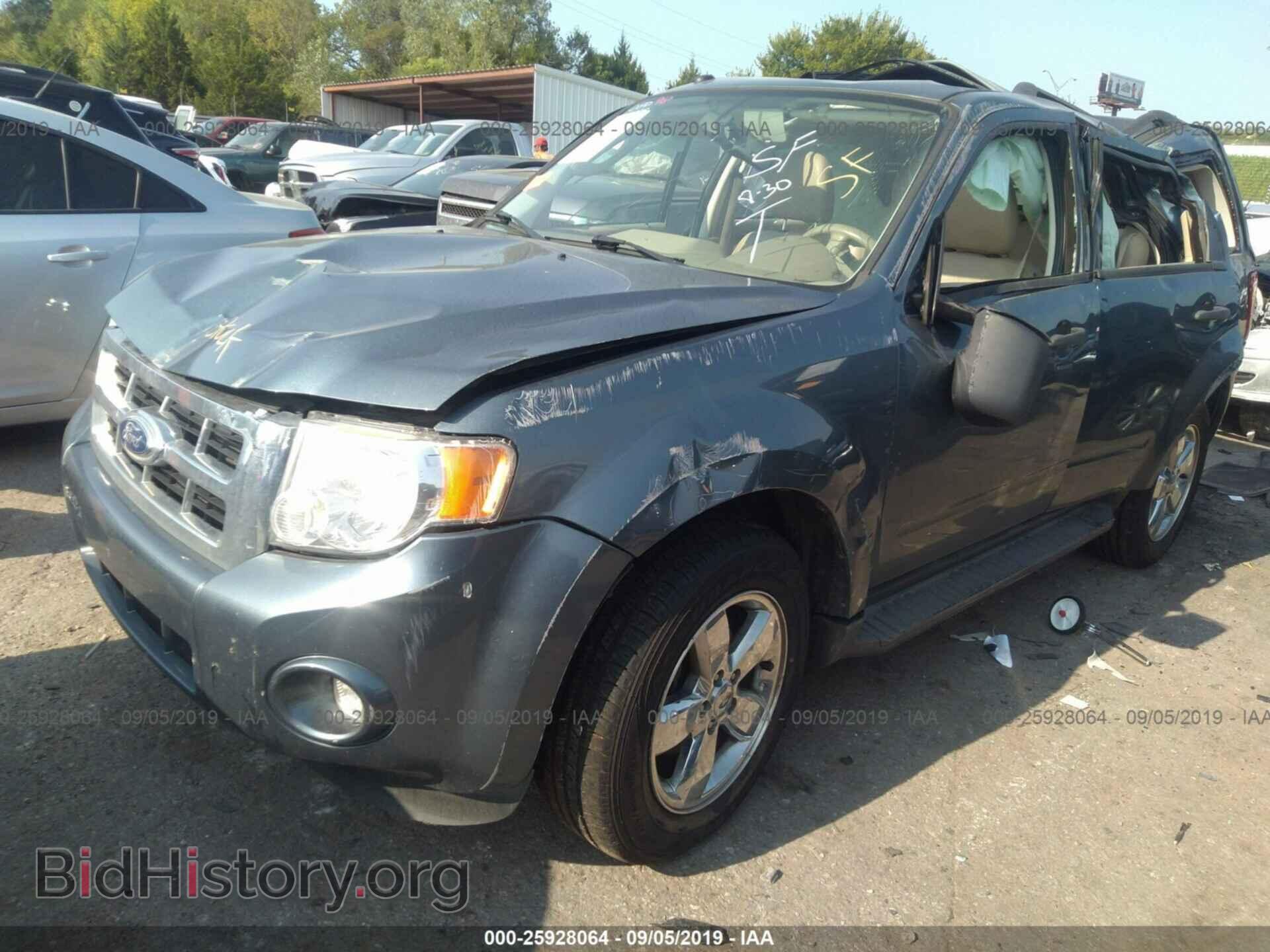 2011 FORD ESCAPE - VIN: 1FMCU0DG0BKB45874 - Photo 2