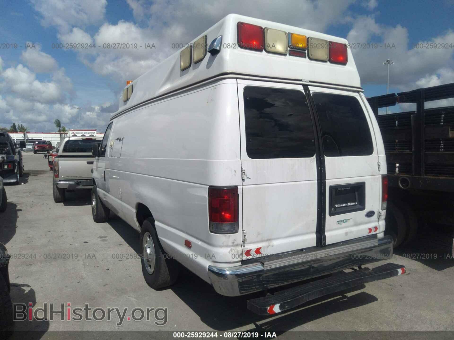 2007 FORD ECONOLINE - VIN: 1FDSS34PX7DA60829 - Фото 3