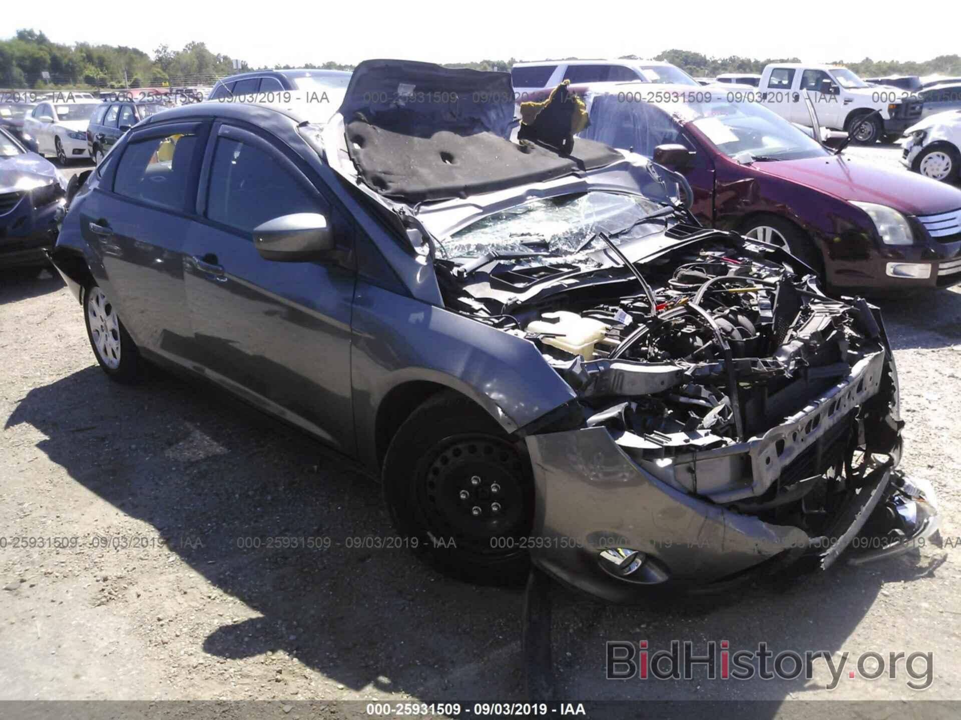 Photo 1FAHP3F29CL318538 - FORD FOCUS 2012