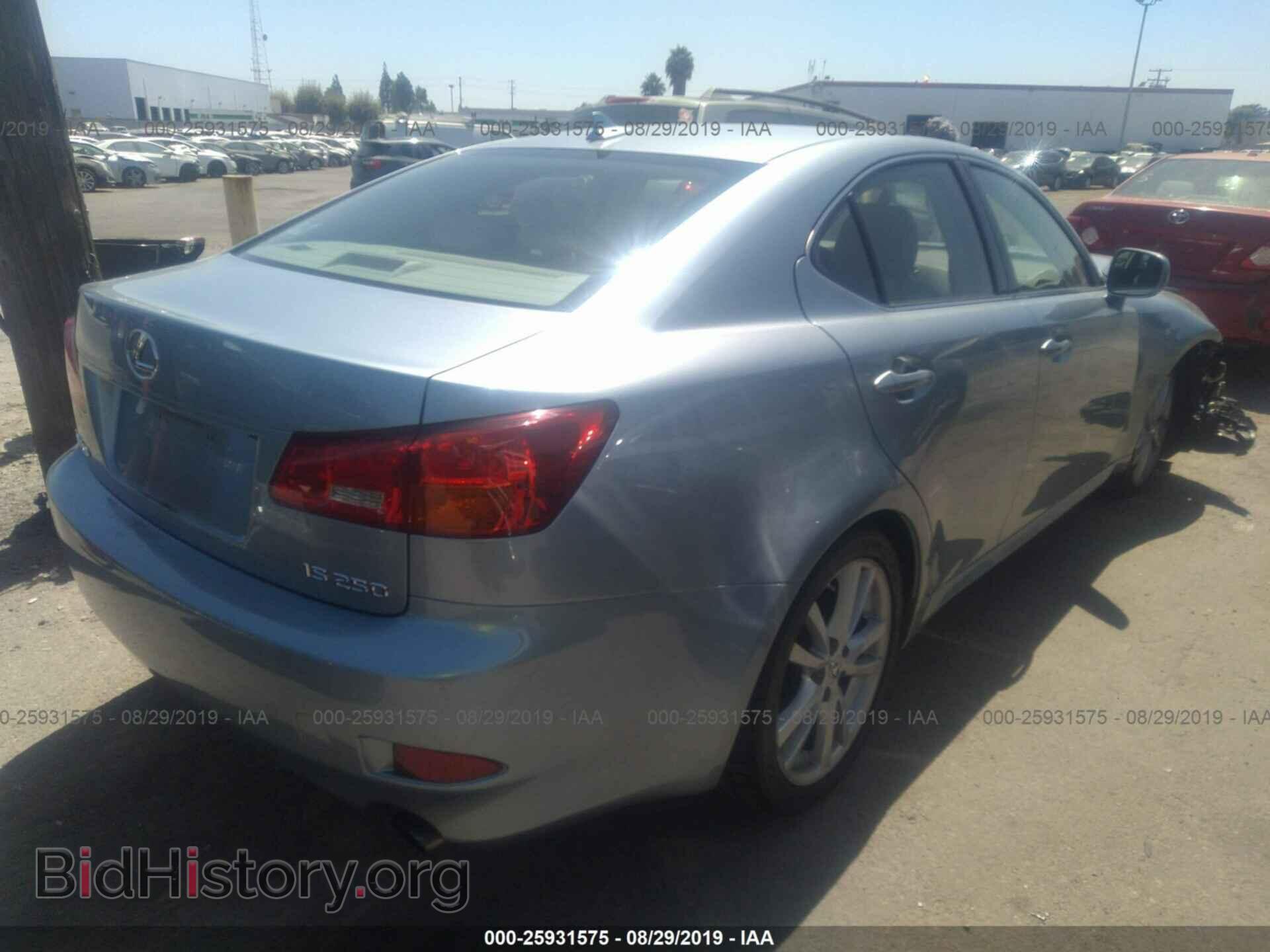 2007 LEXUS IS - VIN: JTHBK262672049675 - Photo 4