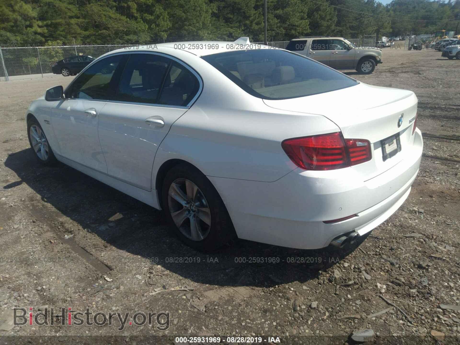 2012 BMW 528 - VIN: WBAXG5C55CDX01979 - Фото 3