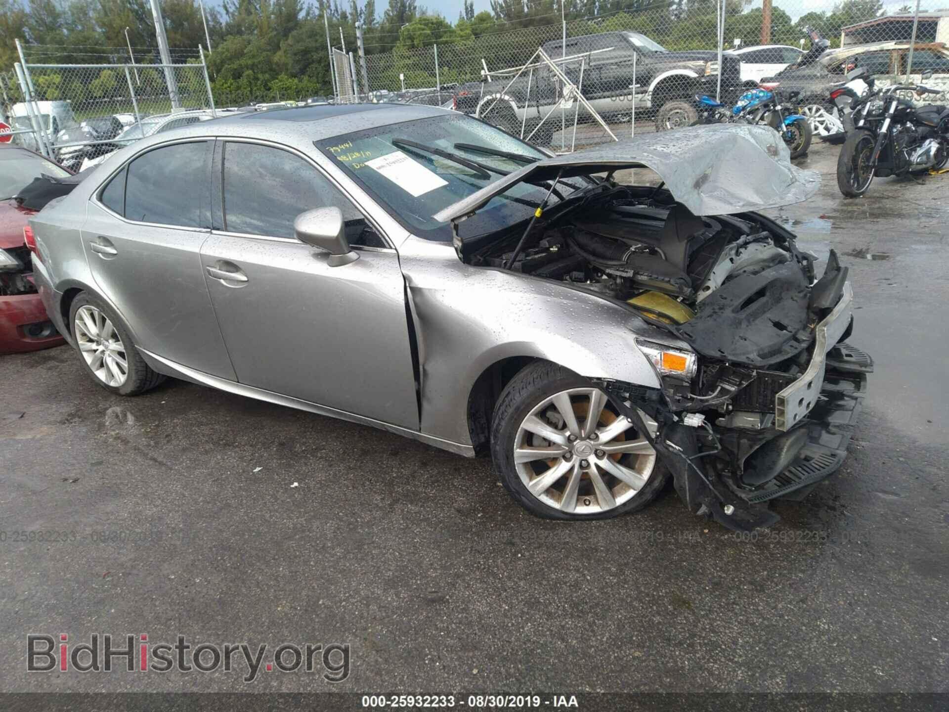 Фотография JTHBF1D21F5049632 - LEXUS IS 2015