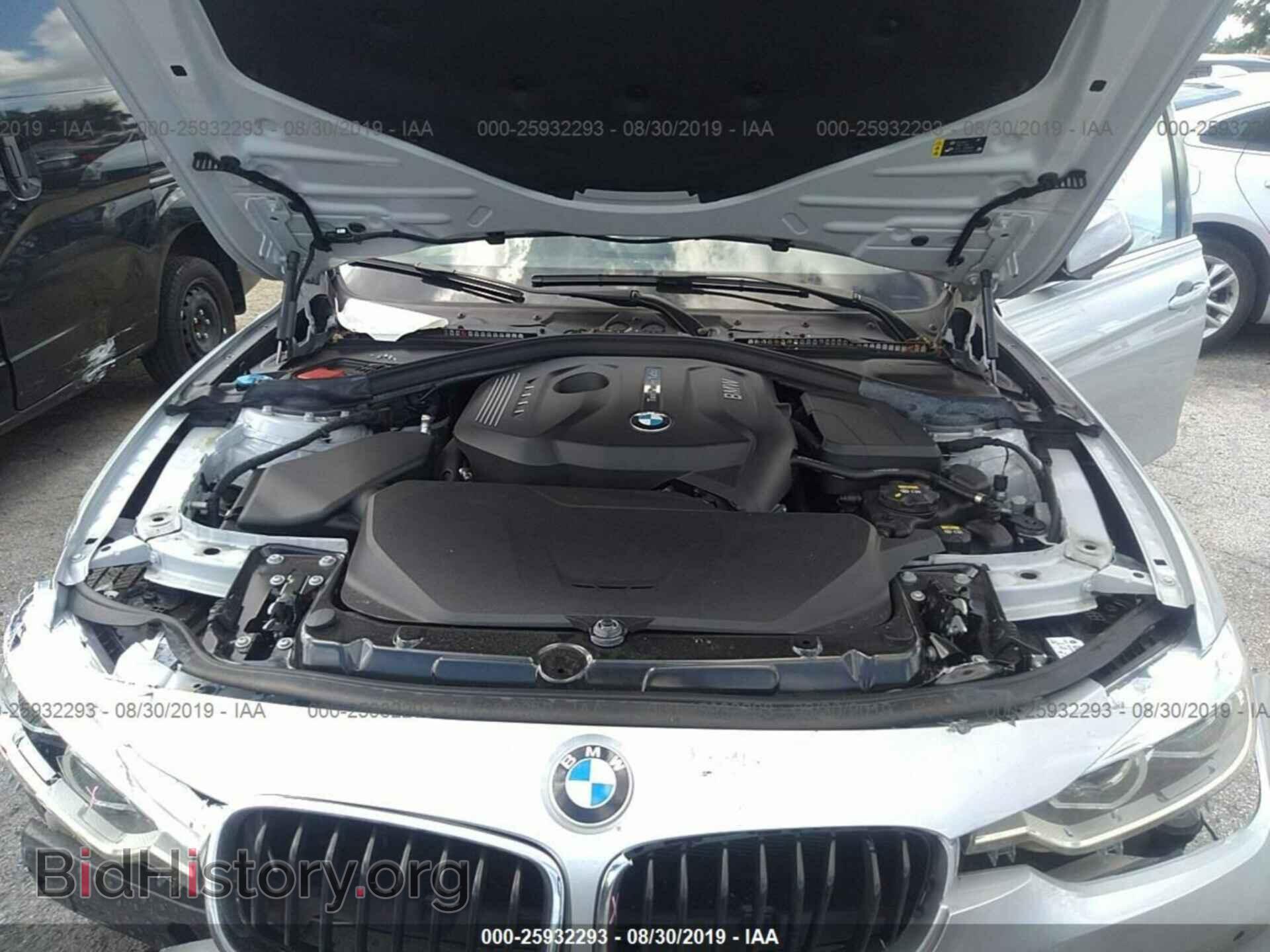 2018 BMW 330 - VIN: WBA8B9C51JEE81504 - Фото 10