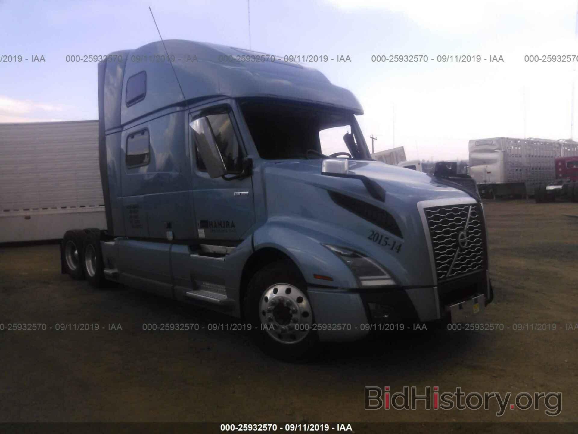 Photo 4V4NC9EH1LN207573 - VOLVO VN 2020