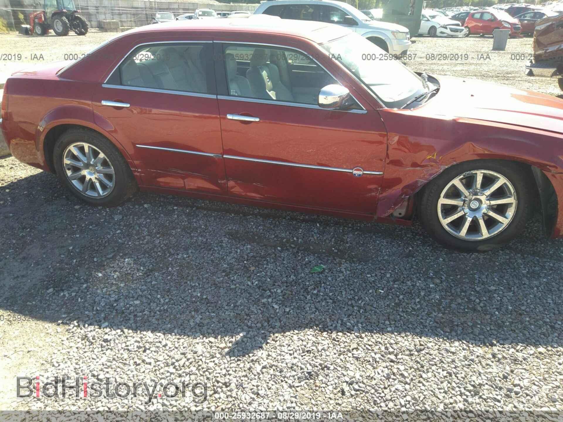 2006 CHRYSLER 300C - VIN: 2C3KA63H86H389330 - Фото 6