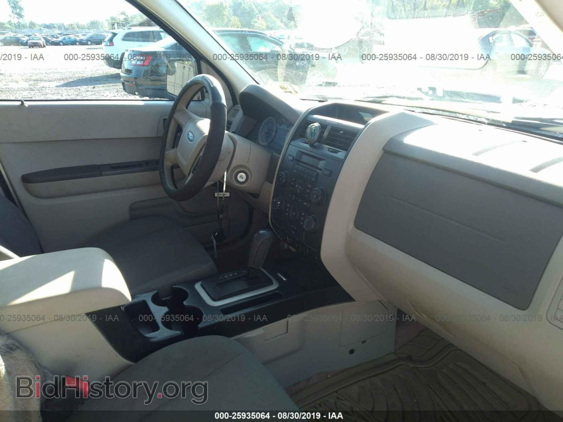 2011 FORD ESCAPE - VIN: 1FMCU0C73BKA41347 - Фото 5