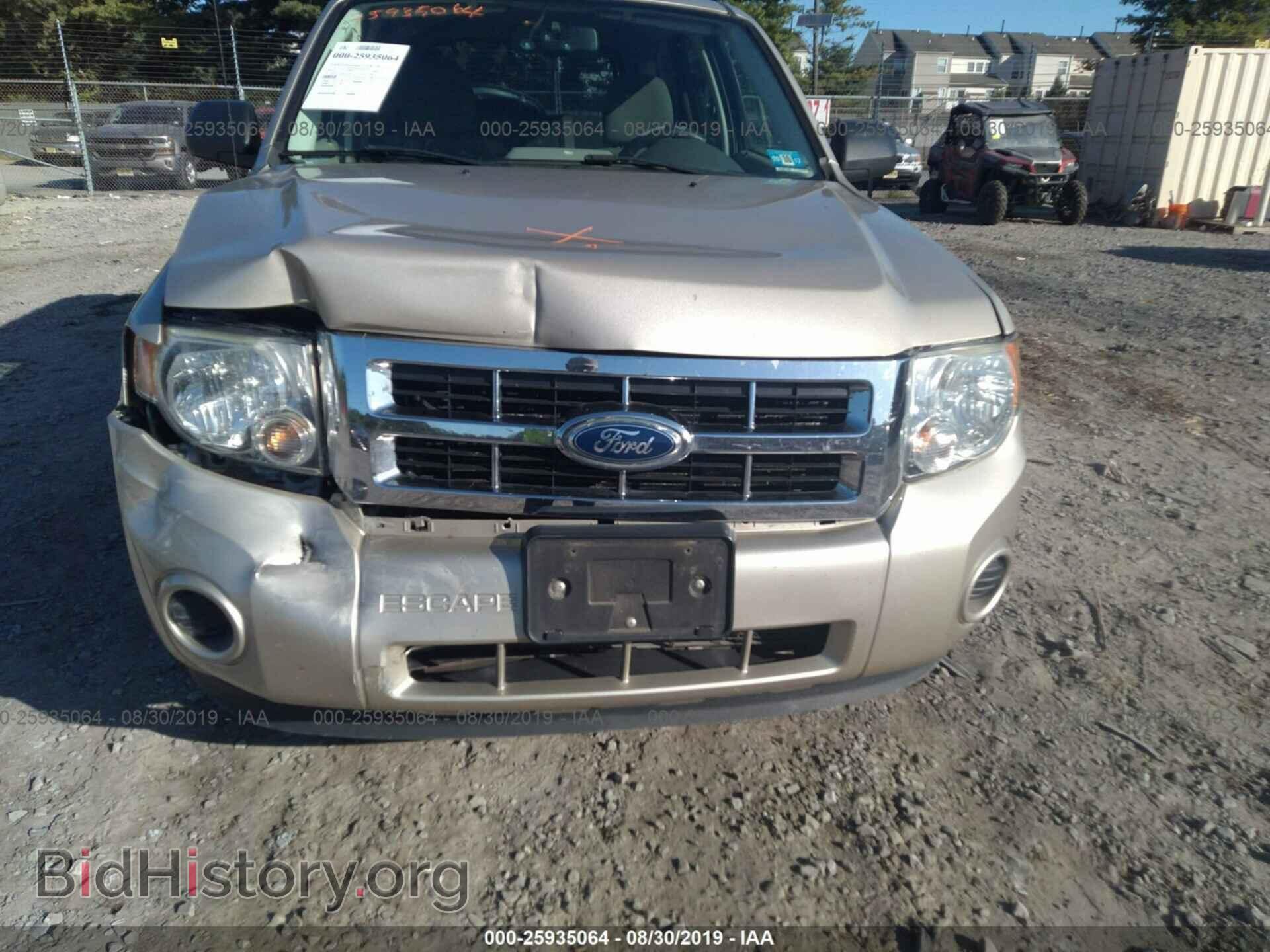 2011 FORD ESCAPE - VIN: 1FMCU0C73BKA41347 - Фото 6