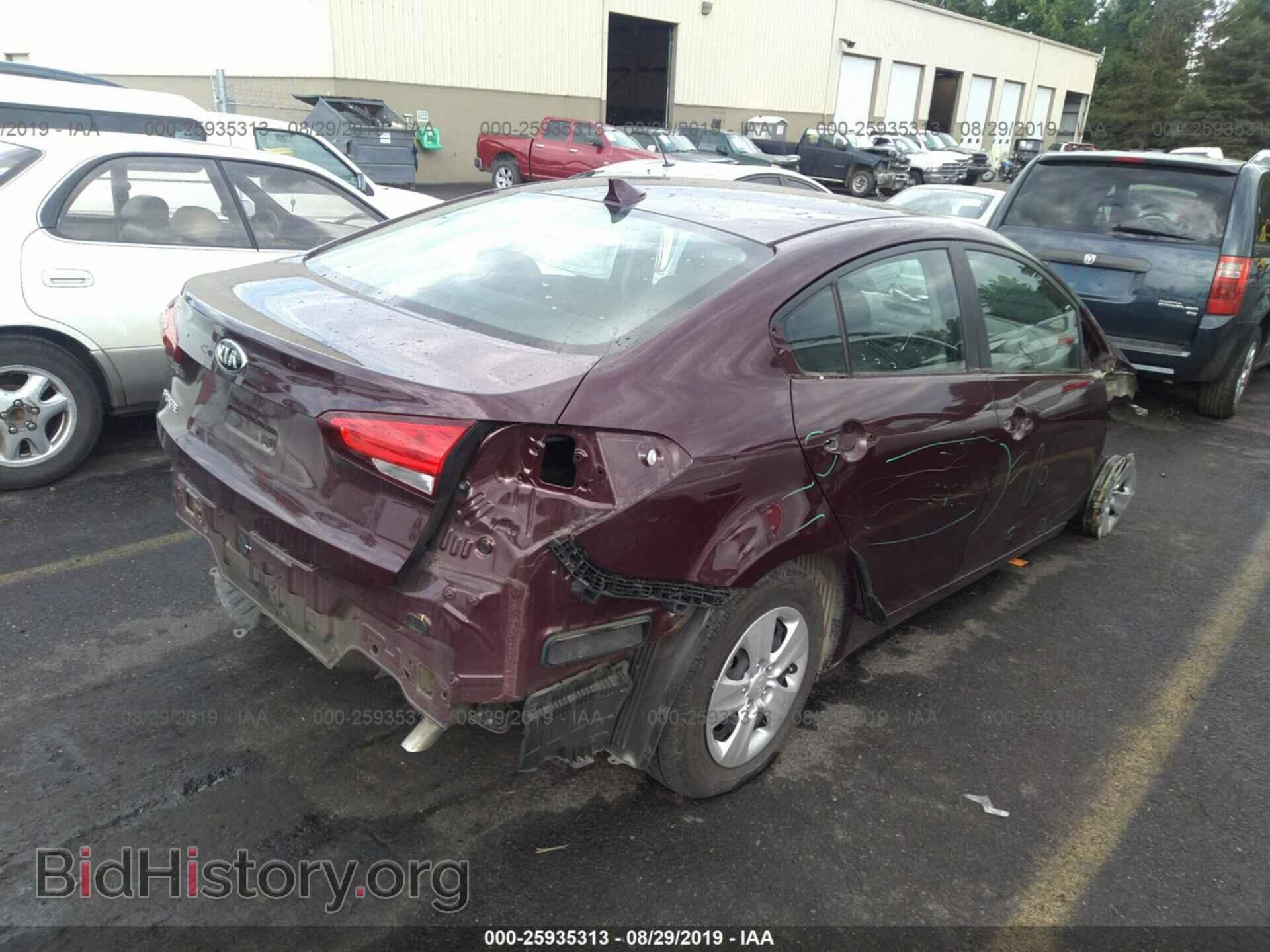 2017 KIA FORTE - VIN: 3KPFK4A73HE122944 - Фото 4