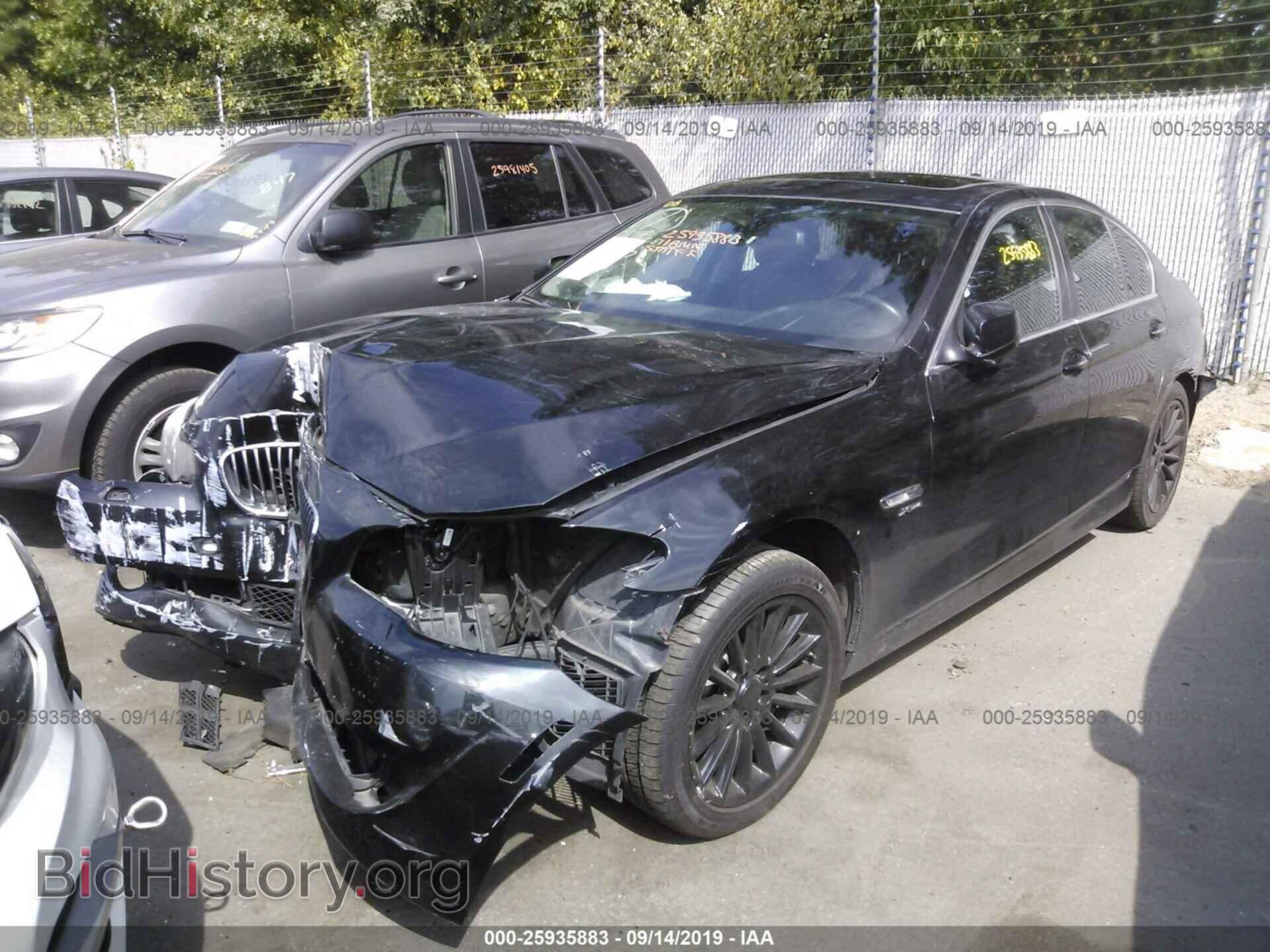 2011 BMW 535 - VIN: WBAFU7C57BC876819 - Photo 2