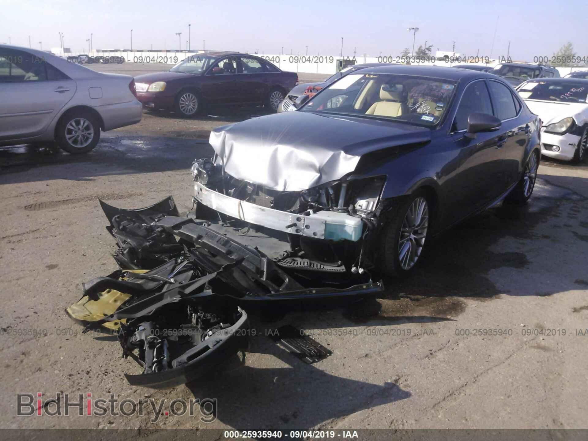 2014 LEXUS IS - VIN: JTHBF1D25E5021394 - Photo 2